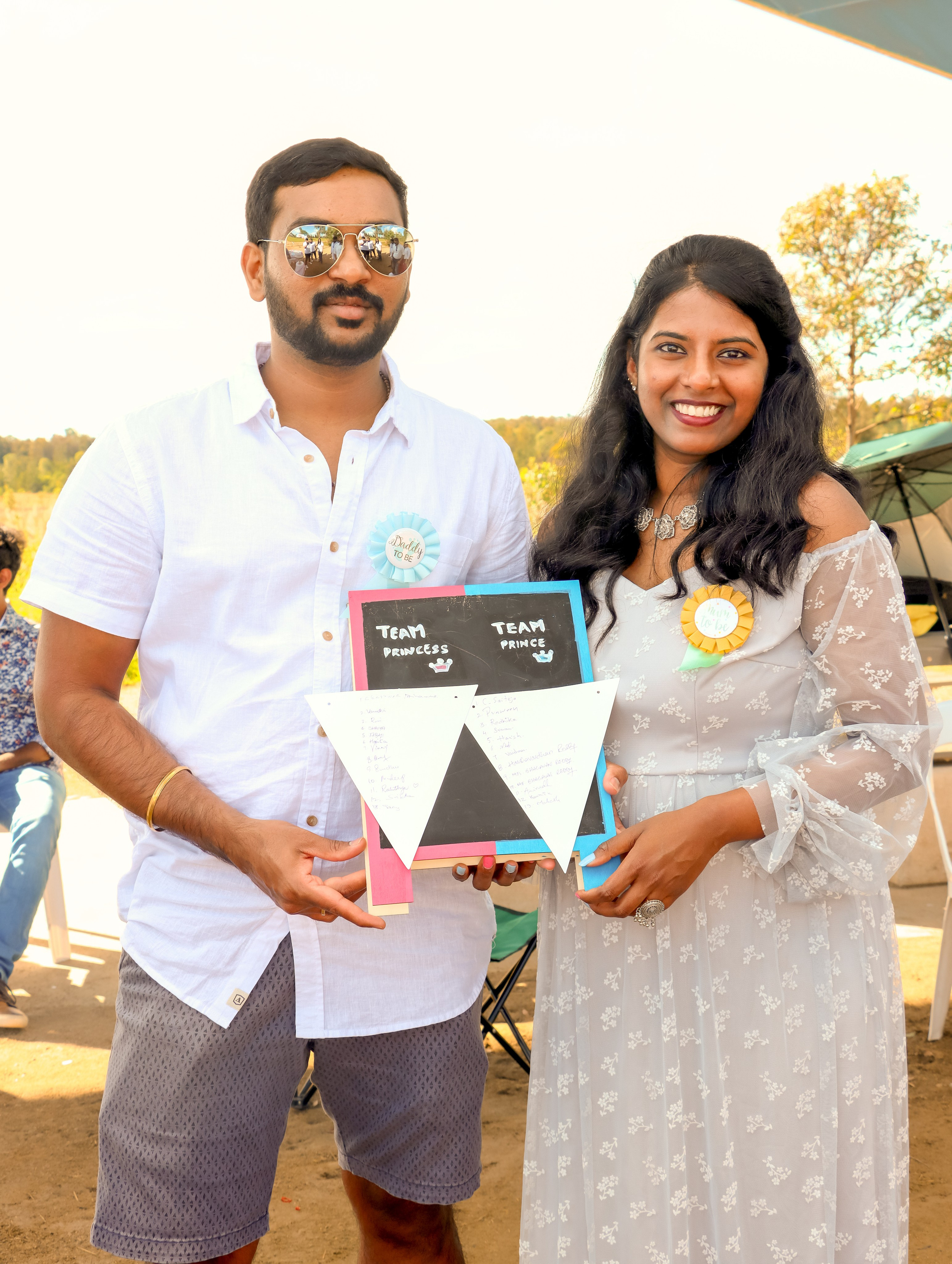 Gender and name Reveal. MHCreative is family-oriented photographer based in SYDNEY