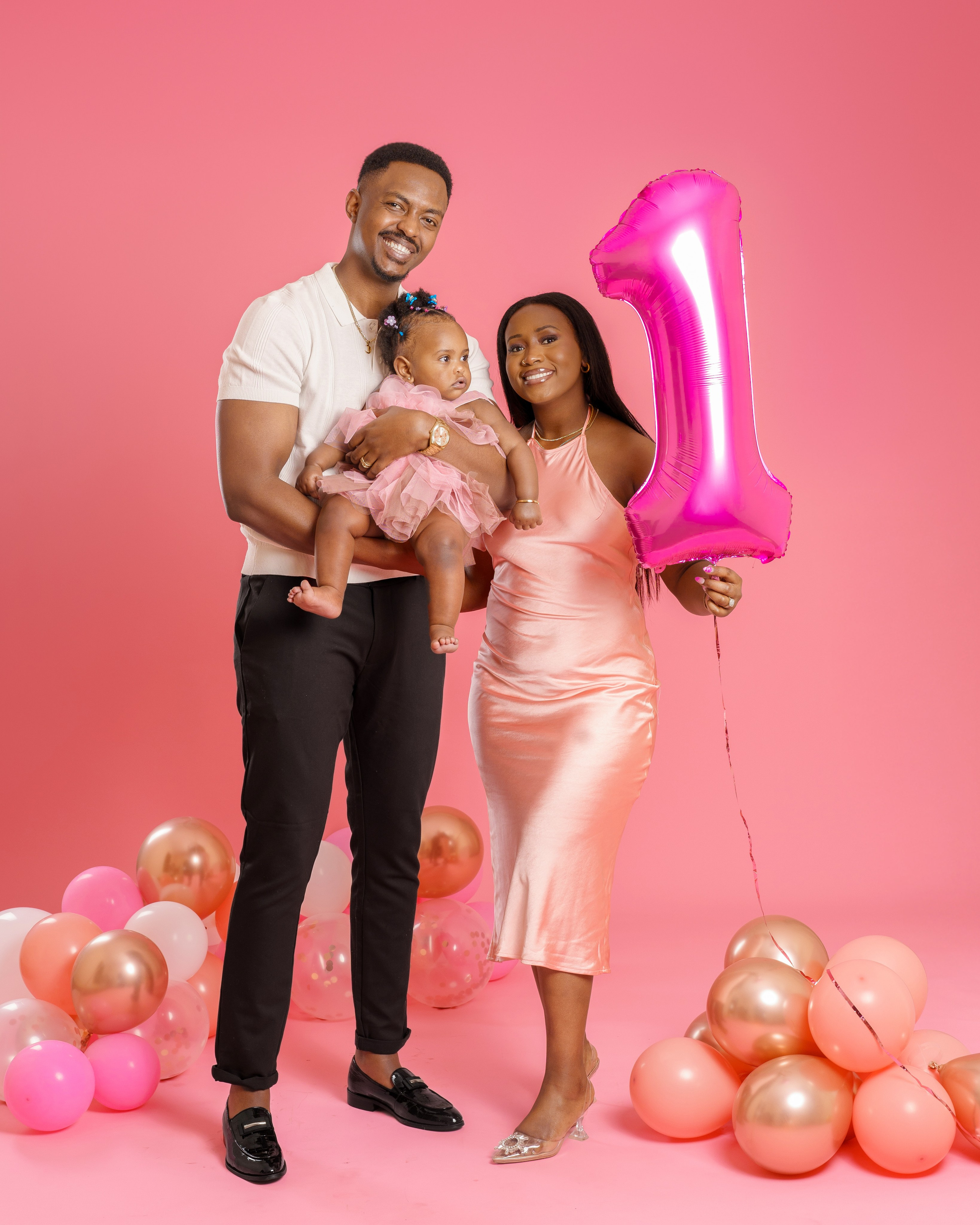 Cake smash Ariel. Welcome!