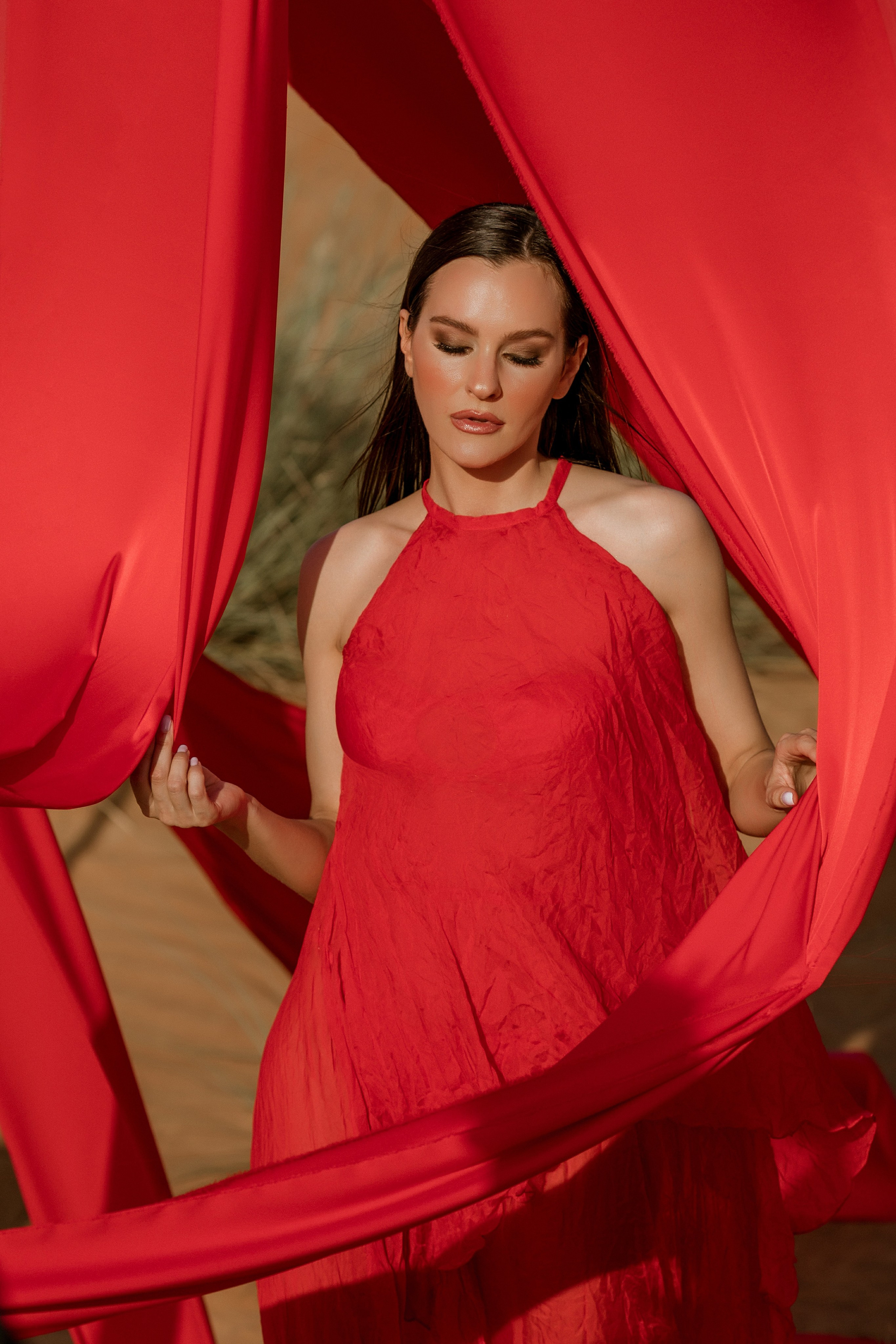 Tamara. Behind the red curtain. Портретний та весільний фотограф Надія Онода