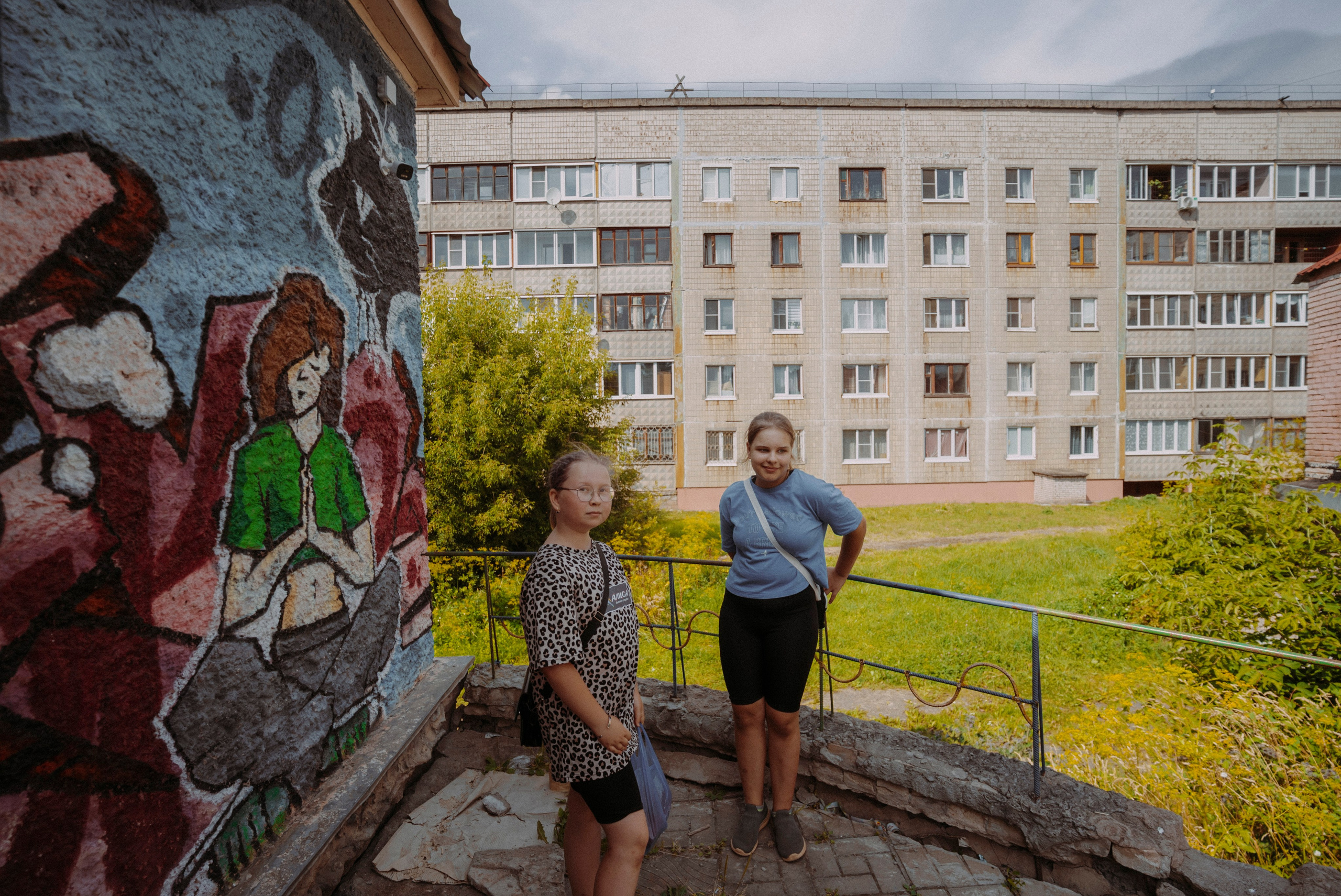 2025. Стрит-фотография, полная абсурда, идиотизма и красоты