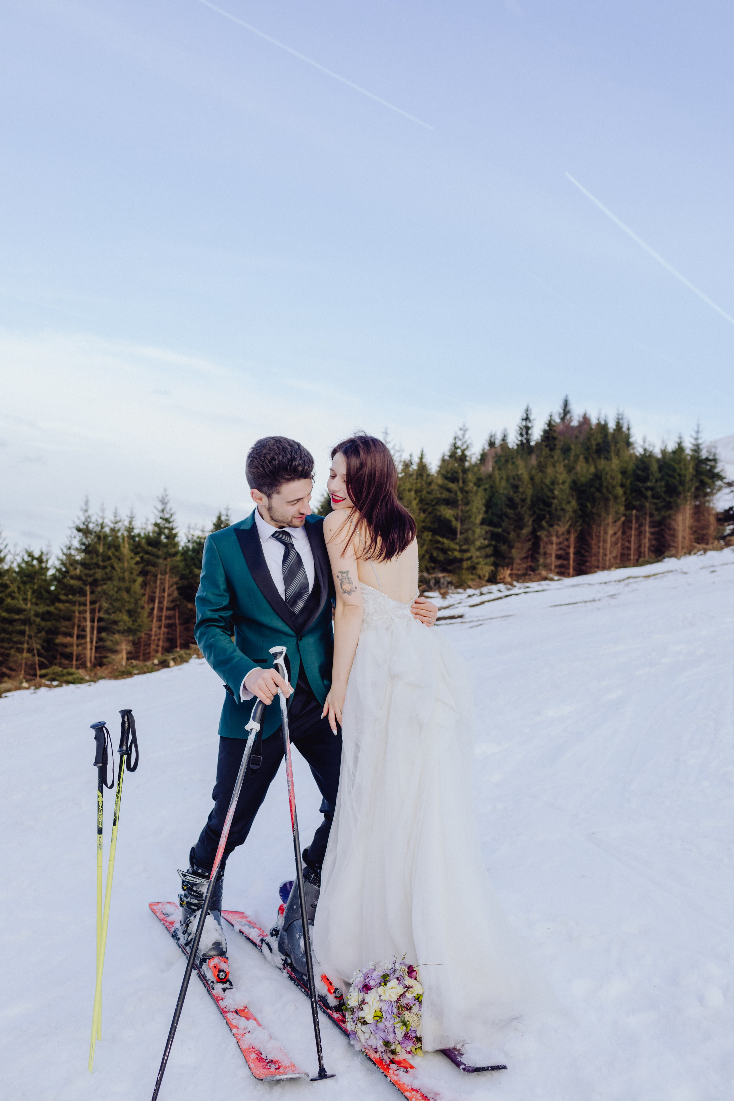 Andrei & Roxana. Wedding & couple photographer from Romania Rut Vetan