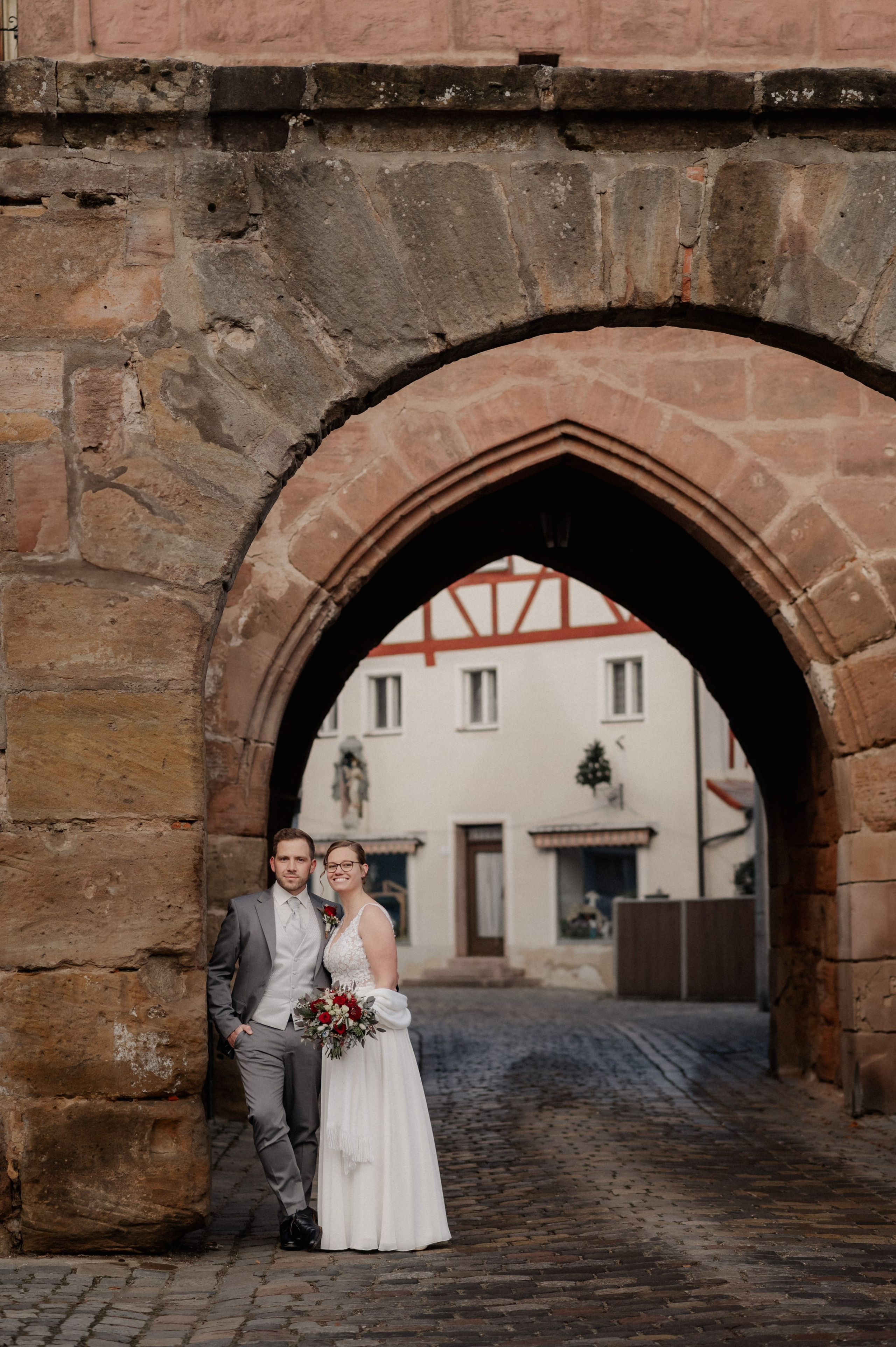 CIVIL WEDDING IN WOLFRAMS-ESCHENBACH. Photographer in Nuremberg Irina Mehnert from Ansbach