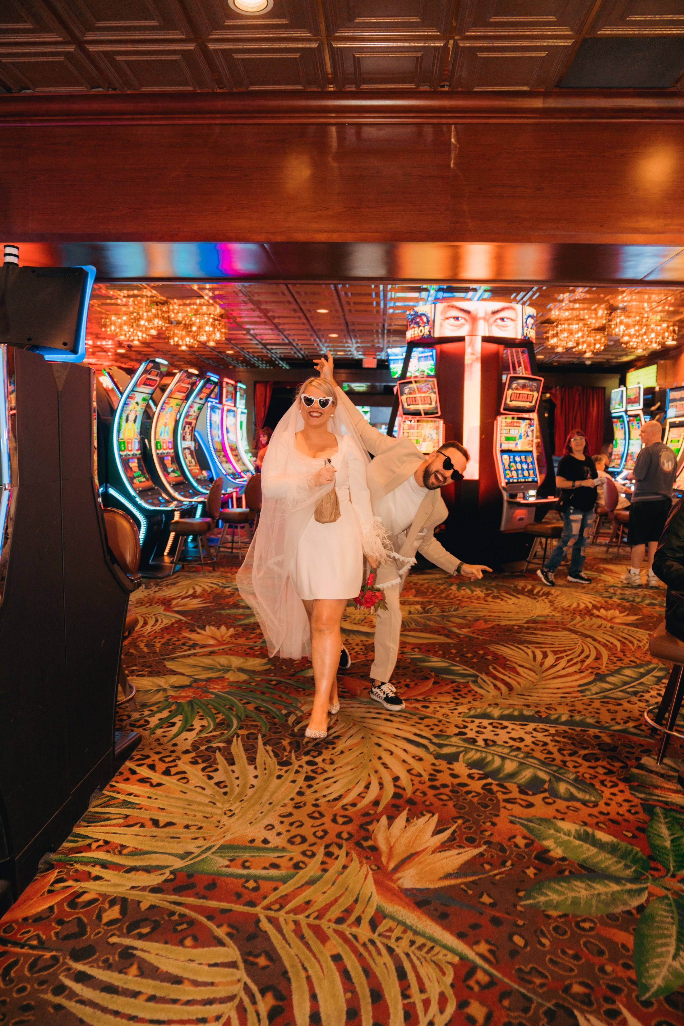 Justyna&Karol. Wedding & elopement photographer Viktoriya Kravtsov. Las Vegas