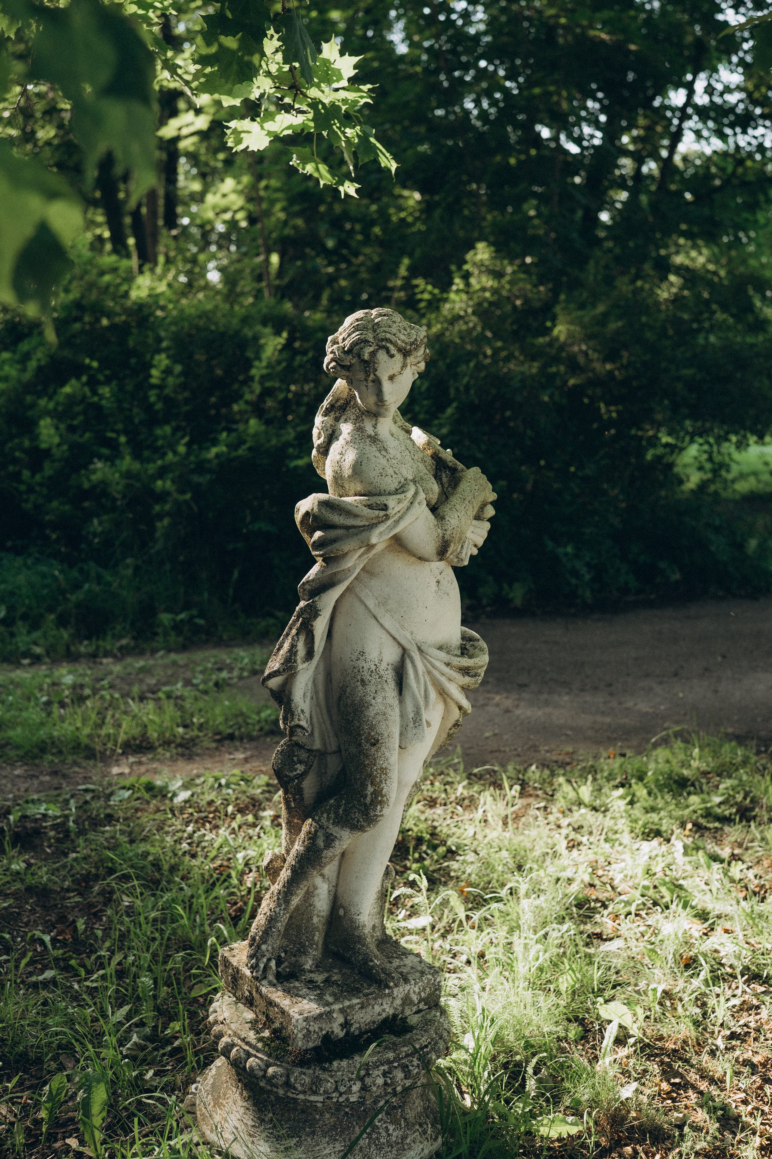 D&S. Victoria Olonen – Cinematic Portrait Artist | Helsinki & Europe