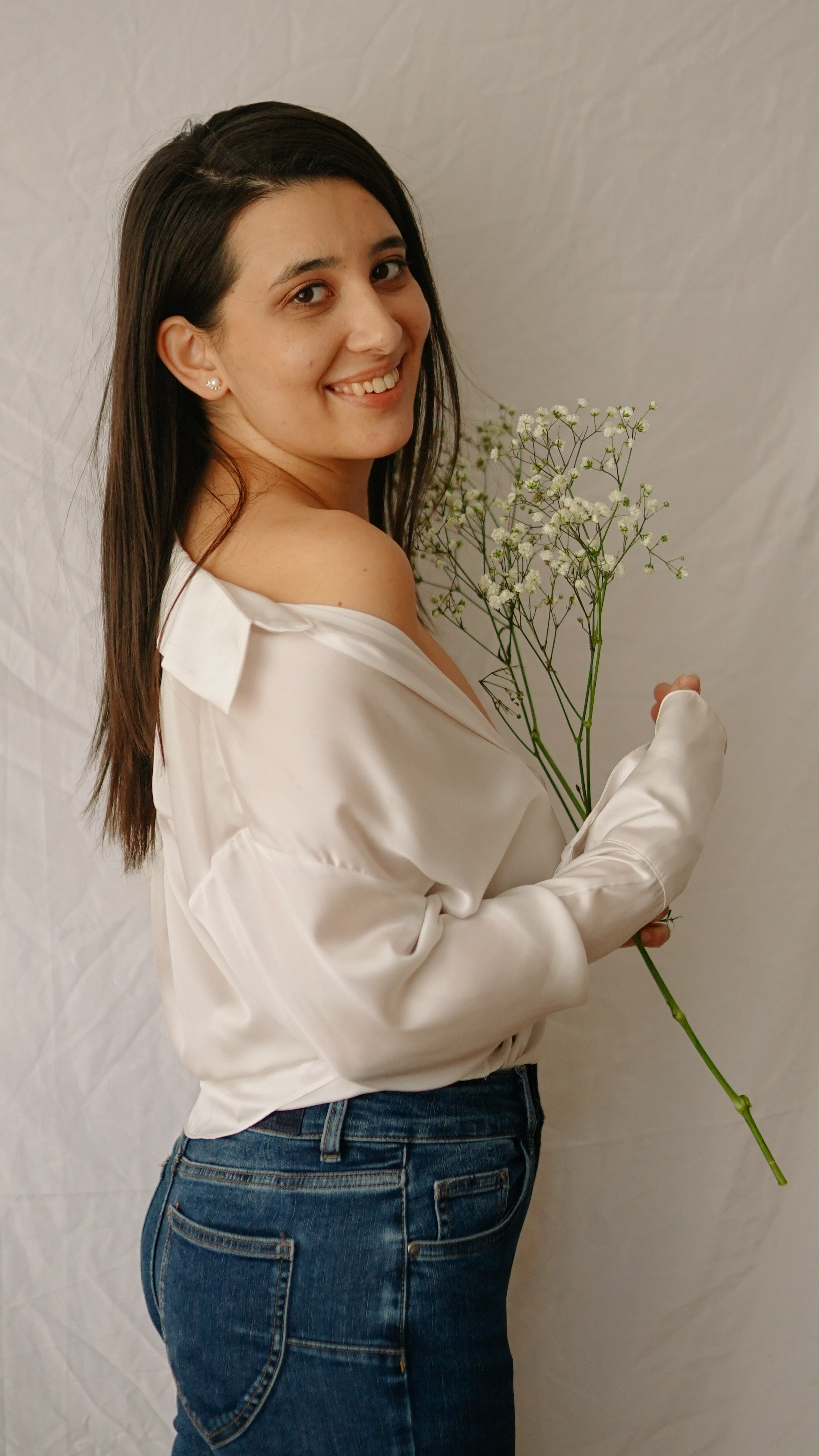 Fotografie de Portret Brașov | Artist Mădălina Beda. Madalina Beda- Artist vizual, fotograf, doula la nastere, consultant babywearing Brasov si in toata tara