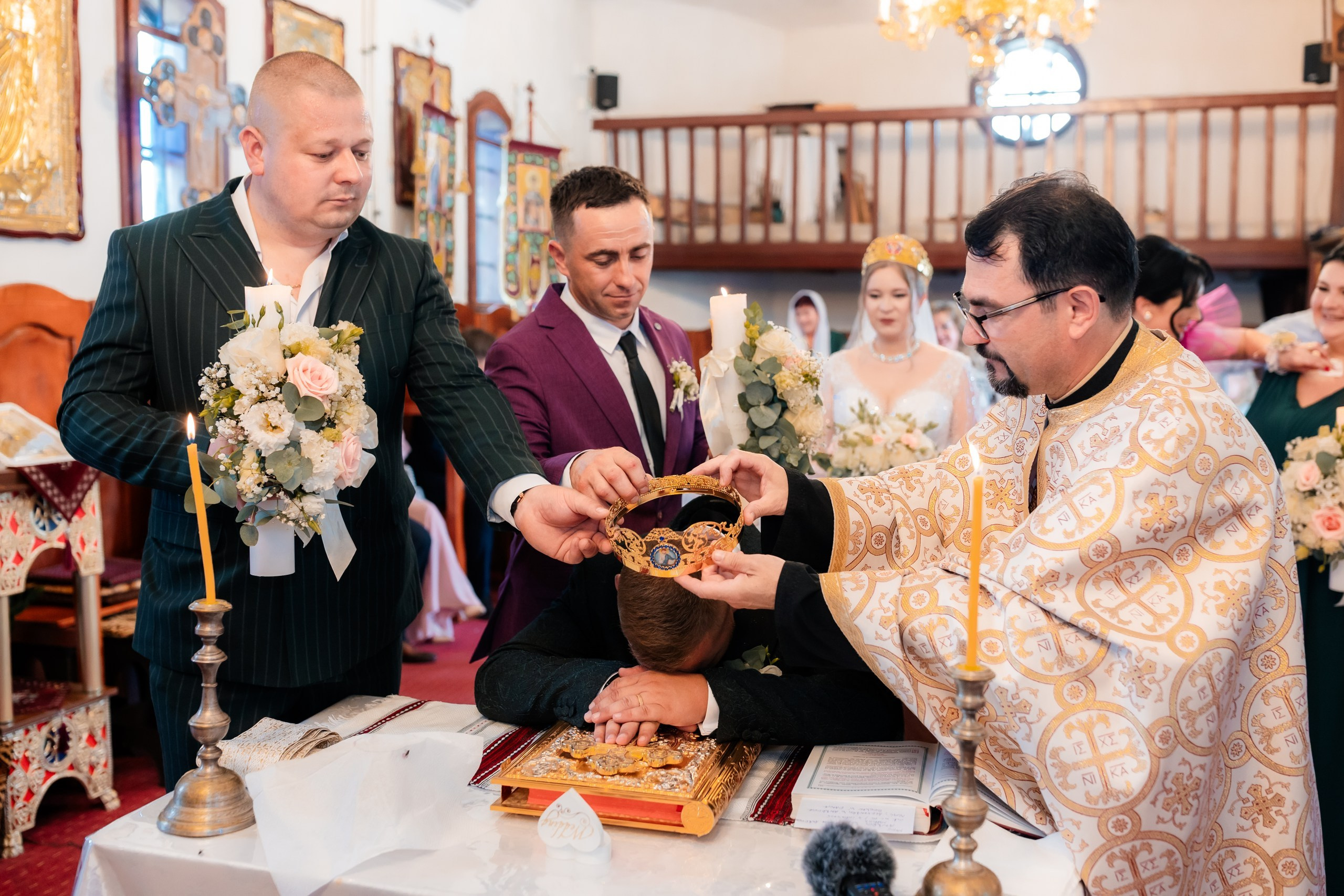 * fotograf stare civilă Siret* fotograf Bucovina* fotograf nuntă Suceava* fotograf Iași Botoșani* stare civilă tradițională* ie românească nuntă* AlinoFotoStudio* fotograf Andrei și Andreea- Alin Chirilă fotograf – stare civilă Siret, Suceava, Andrei și Andreea în ie tradițională, poveste spusă prin fotografiefotograf stare civilă Siret Suceava Alin Chirilă – miri îmbrăcați în costum tradițional bucovineanAlin Chirilă fotograf nuntă Siret Suceava – stare civilă autentică în Bucovina, emoții realefotograf Siret Suceava Alin Chirilă – Andrei și Andreea la starea civilă în ie tradiționalăstare civilă Siret fotograf Alin Chirilă – cadre naturale cu miri în costum popular din Bucovinafotograf nuntă Siret Suceava Alin Chirilă – povestitor prin fotografie, moment emoționant la starea civilăAlin Chirilă fotograf stare civilă Siret – iubire autentică surprinsă în stil documentarfotograf Bucovina Siret Alin Chirilă – stare civilă în ie tradițională, cadre pline de emoțieAlin Chirilă fotograf Suceava – Andrei și Andreea spun DA la starea civilă în Siretfotograf stare civilă Suceava Siret Alin Chirilă – poveste de iubire în stil tradițional românesc - Alin Chirilă fotograf profesionist, AlinoFotoStudio, fotograf evenimente Siret, Suceava County, Iași, Bacău County, Botoșani, Neamț County, fotograf nunți, botezuri, cununii civile, portrete și momente autentice surprinse elegant.- Alin Chirilă surprinde momente elegante de nuntă și evenimente speciale prin AlinoFotoStudio, fotograf disponibil în Siret, Suceava County, Iași, Bacău County, Botoșani și Neamț County, specializat în nunți, botezuri și cununii civile. - Alin Chirilă fotograf profesionist, AlinoFotoStudio, fotograf nuntă și evenimente în Siret, Suceava, Iași, Bacău, Botoșani și Piatra Neamț, fotograf nunți, botezuri, cununie civilă, ședințe foto, trash the dress, logodnă, familie, portrete și fotografii autentice. - AlinoFotoStudio by Alin Chirilă, fotograf evenimente premium în Suceava County, Iași County, Bacău County, Botoșani County și Neamț County, fotograf de familie, fotograf ceremonii religioase, petreceri și momente emoționante. - Alin Chirilă fotograf, povestitor prin fotografie, servicii foto profesionale pentru mireasă, mire, pregătiri nuntă, biserică, restaurant, valsul mirilor, tradiții românești și amintiri de neuitat în Moldova.
