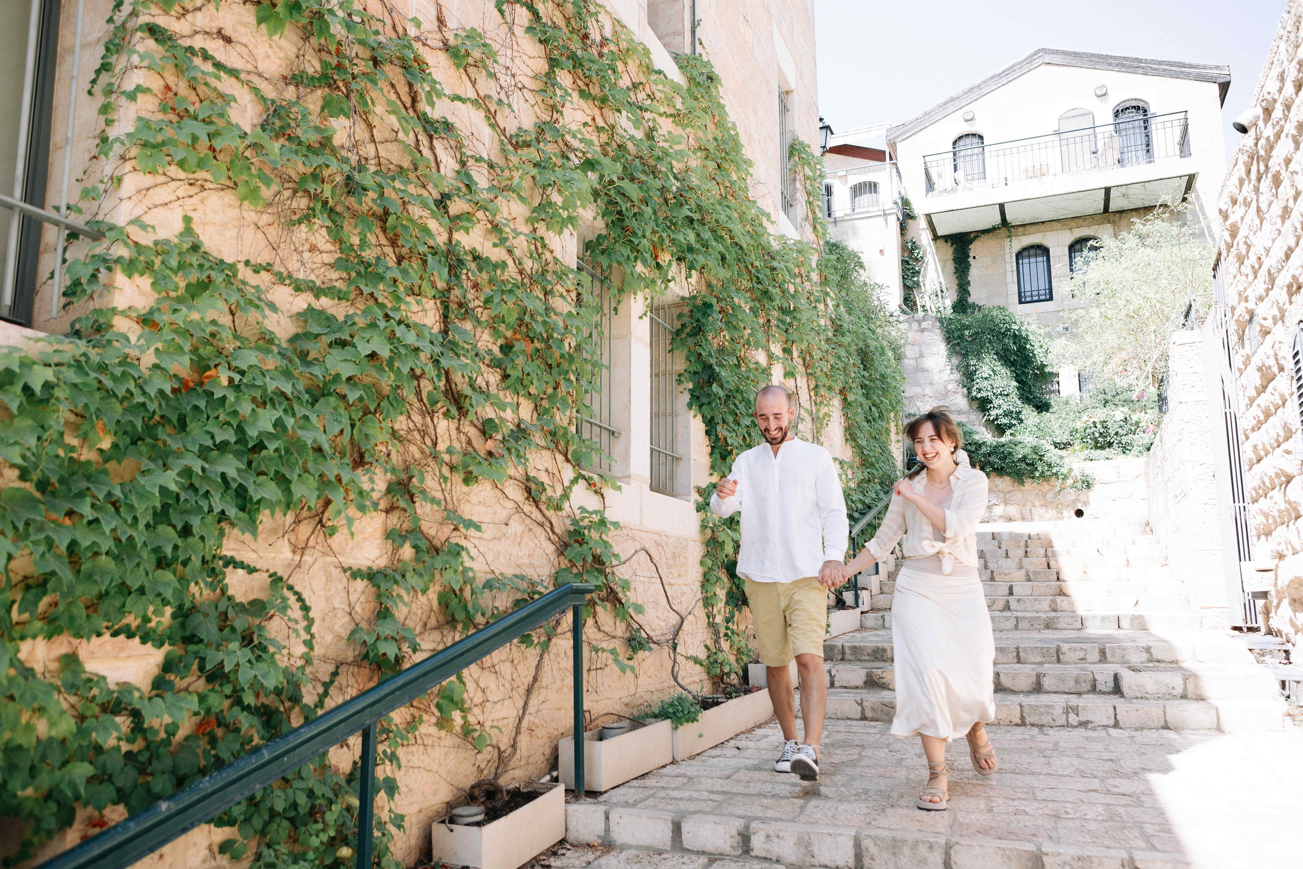 A MONTH AFTER THE WEDDING (morning). PHOTOGRAPHER IN ISRAEL