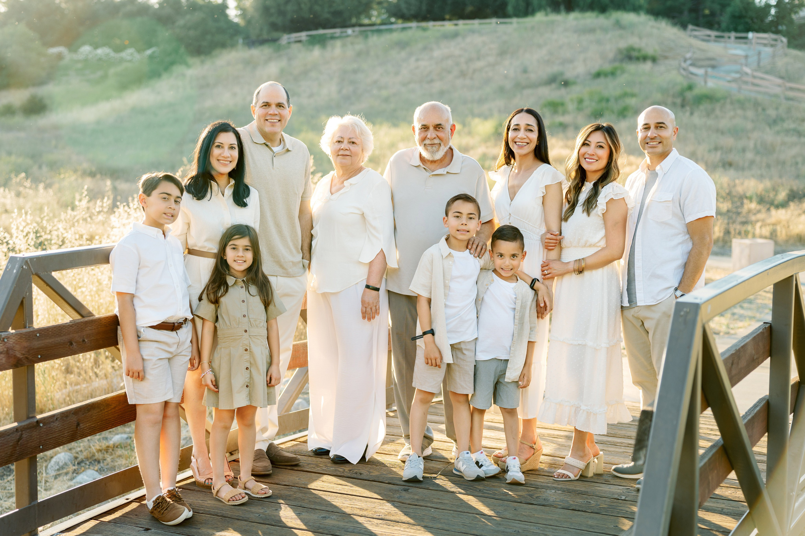 California, Los Angeles, Santa Clarita Family Photoshoot. Wedding Photography & Videography Team in California, Los Angeles, San Francisco, San Diego and Travel