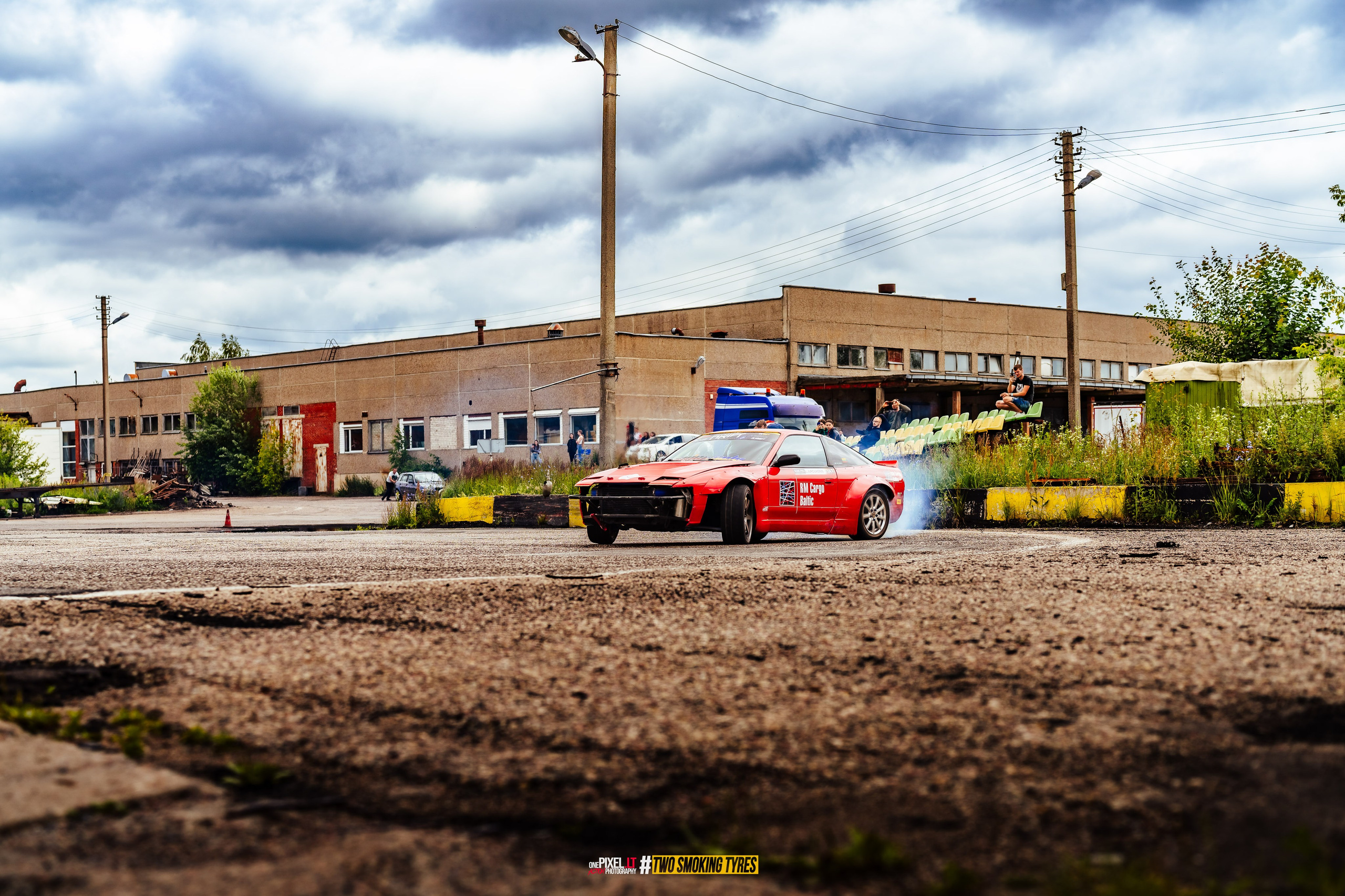 Side to Side #DRIFTDAY. OnePIXEL