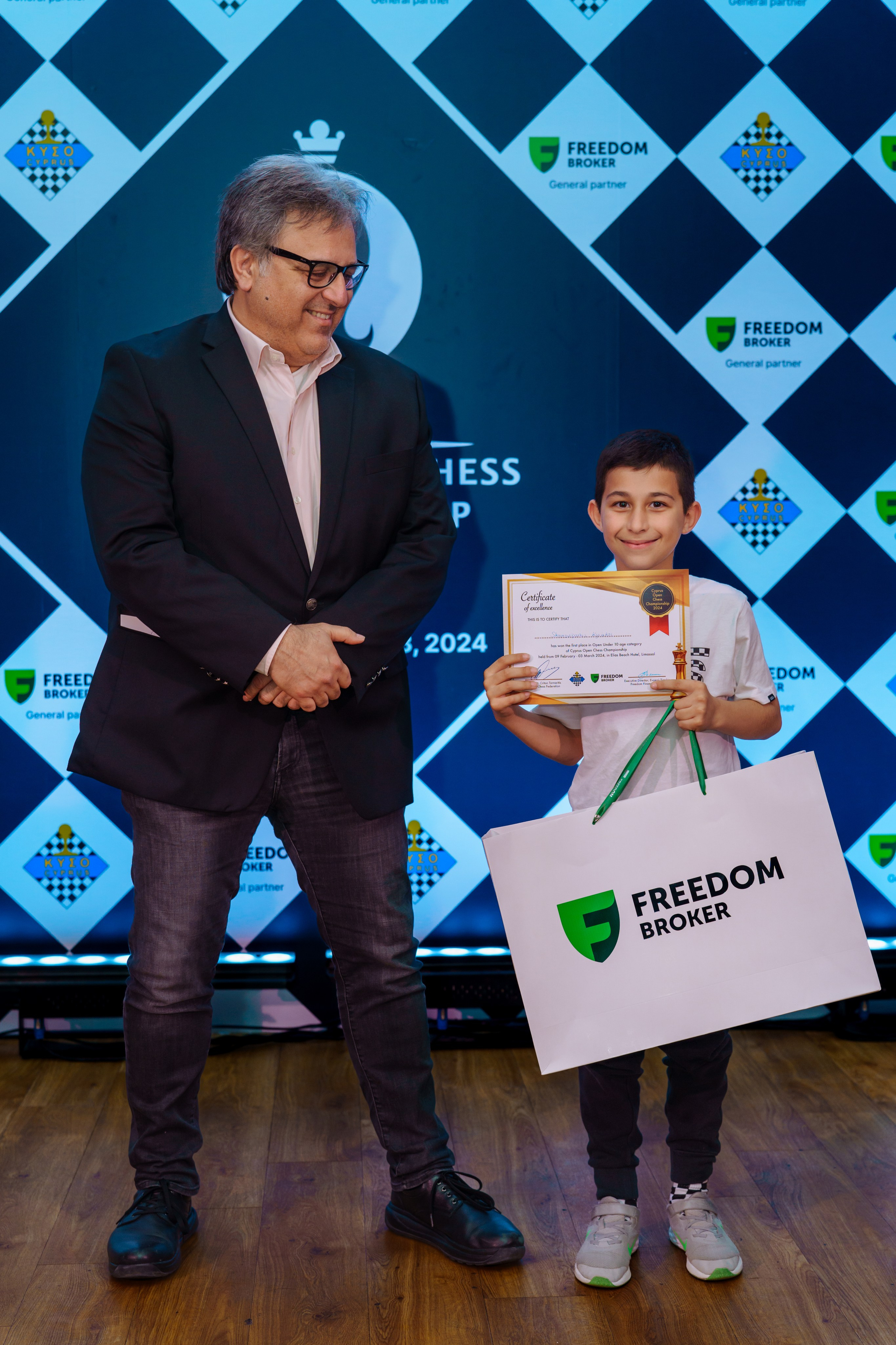 Chess. Photographer in Cyprus