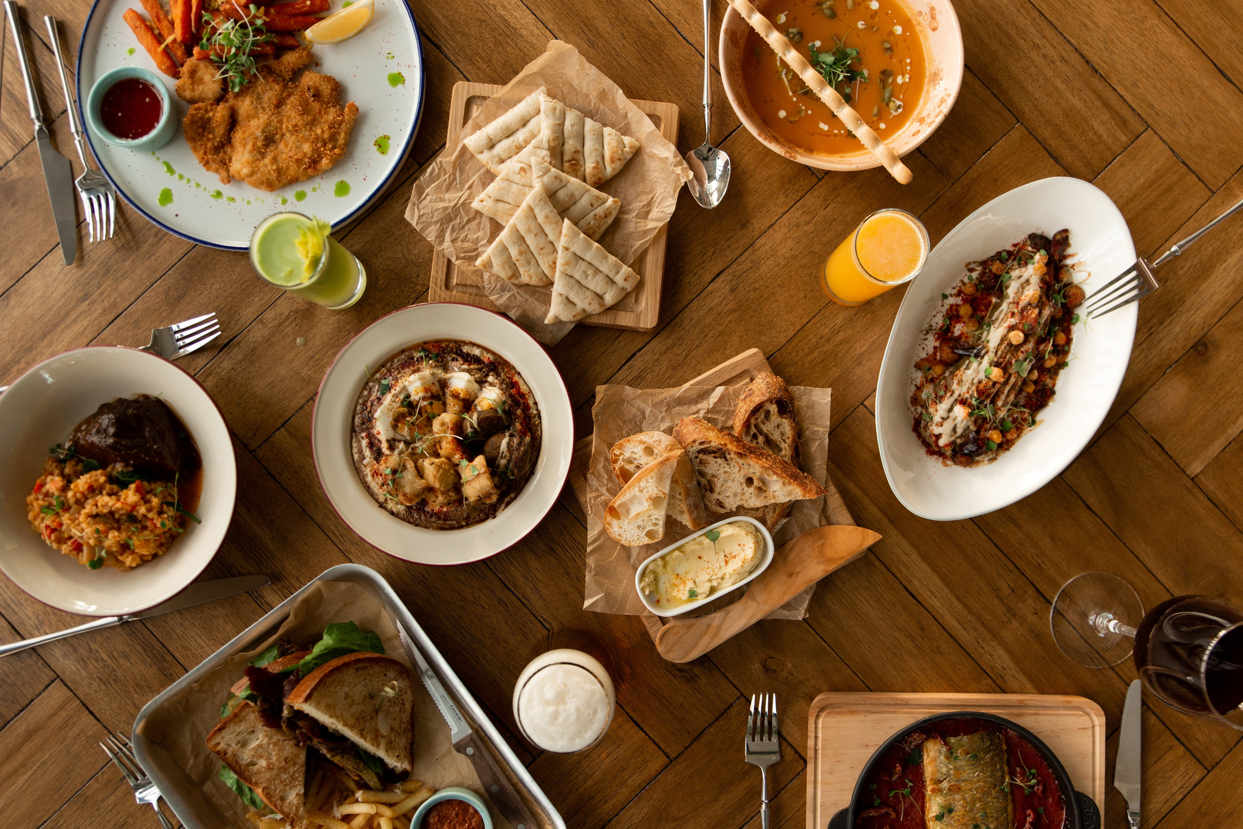 Merchants coffee shop. Photographer Vladmir Gladkov