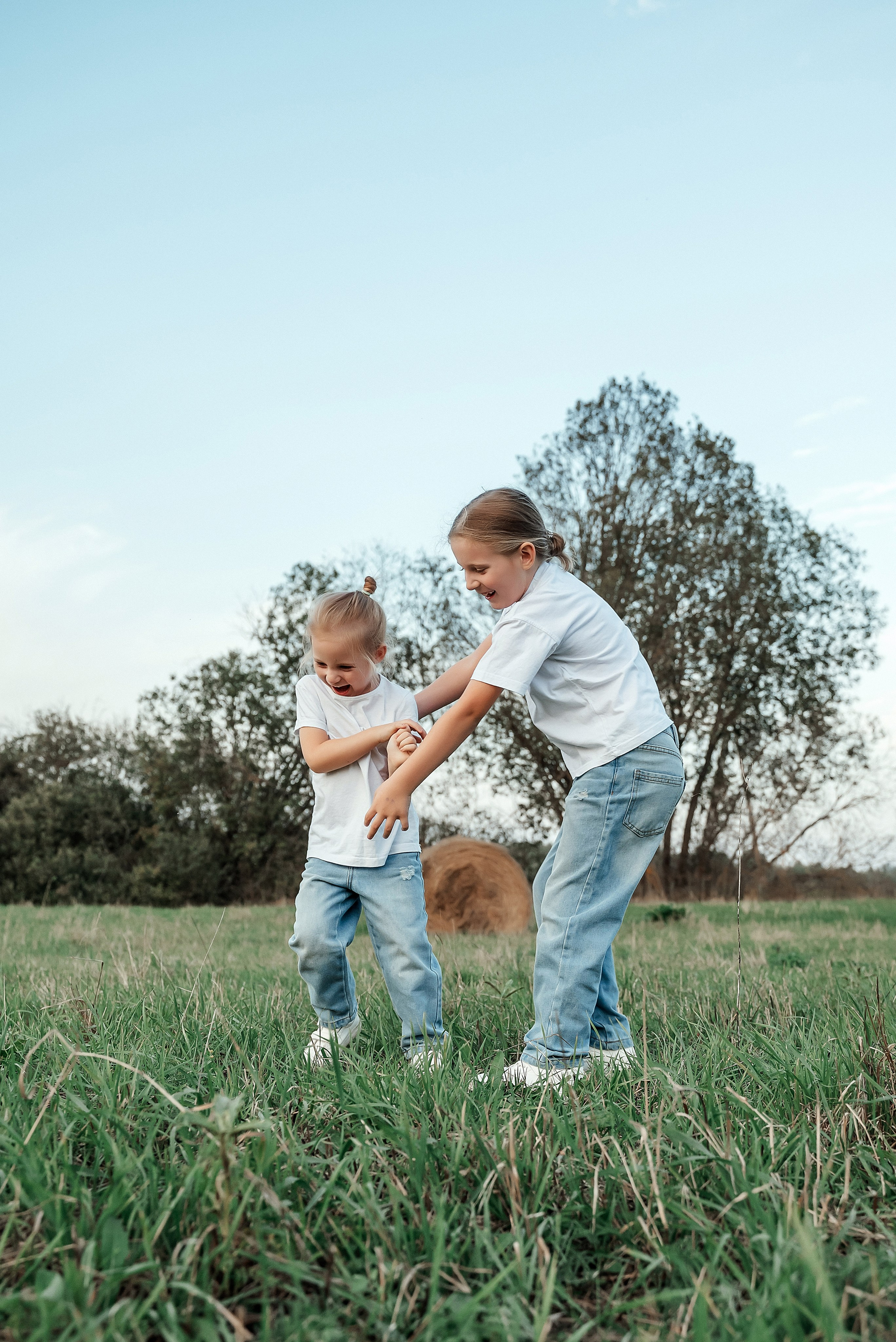 Sisters. Ваш фотограф в Латгалии — Александра Юхневича!