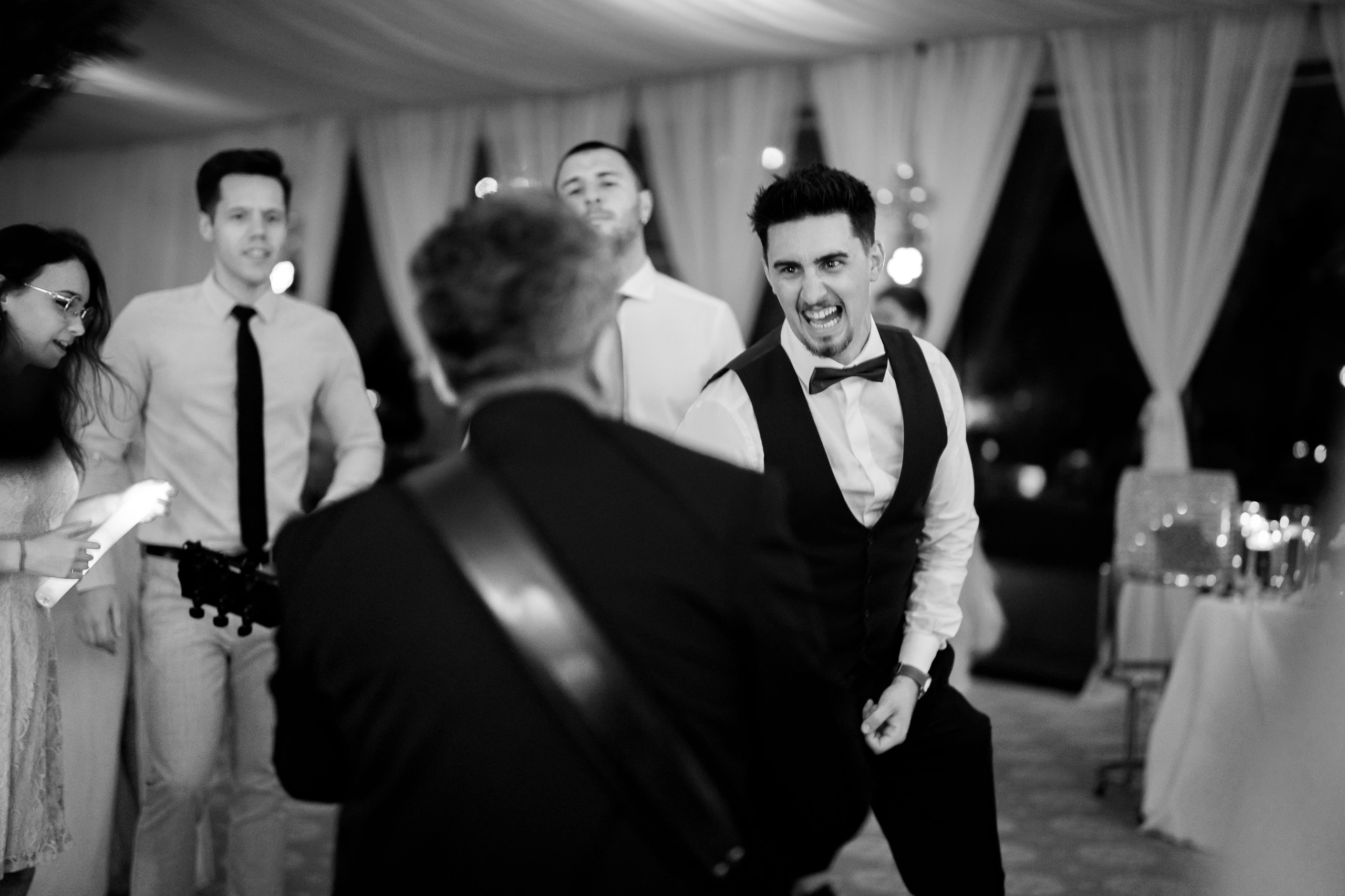 PARTY. Gabriel Florea — Fotograf nuntă București