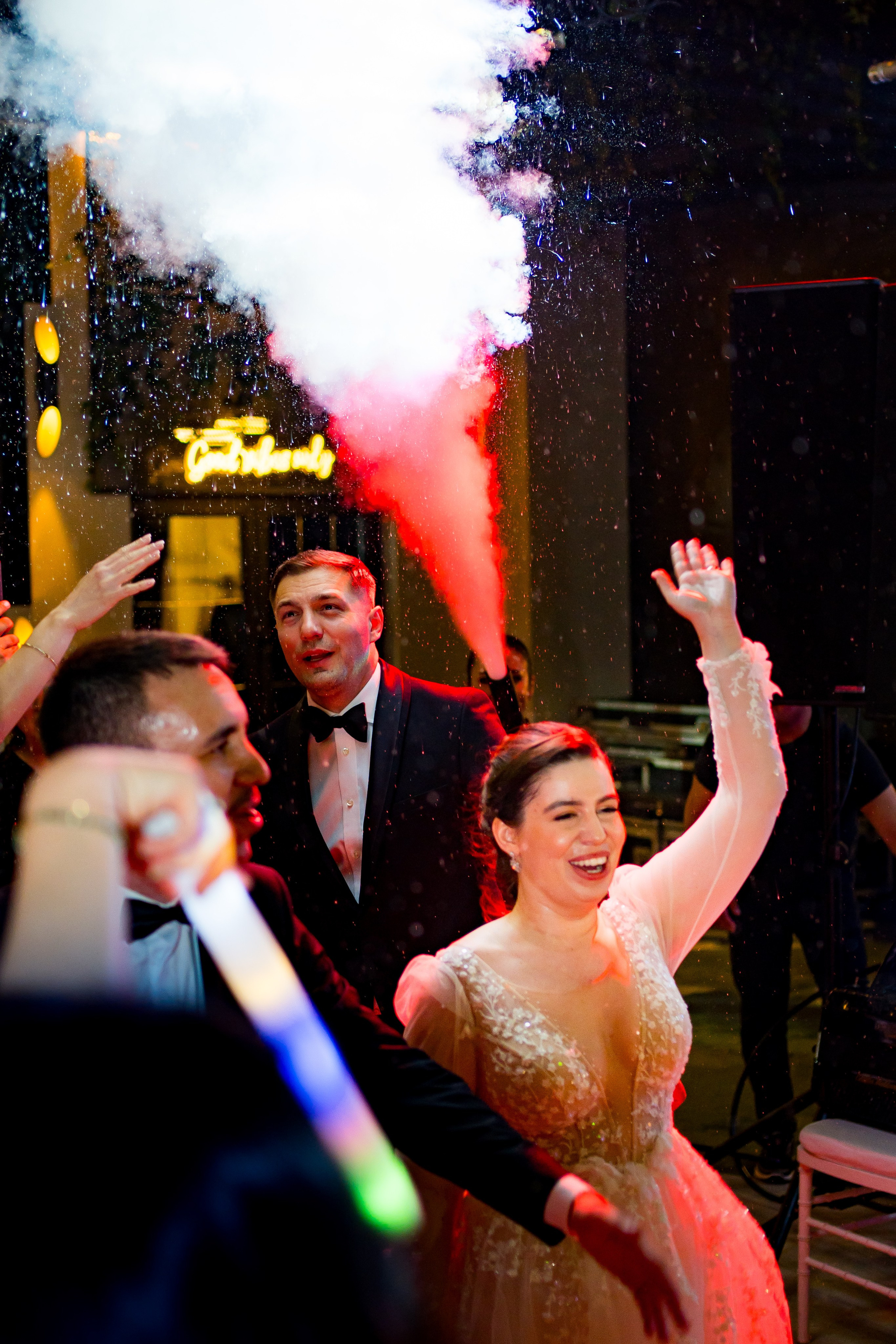 PARTY. Gabriel Florea — Fotograf nuntă București