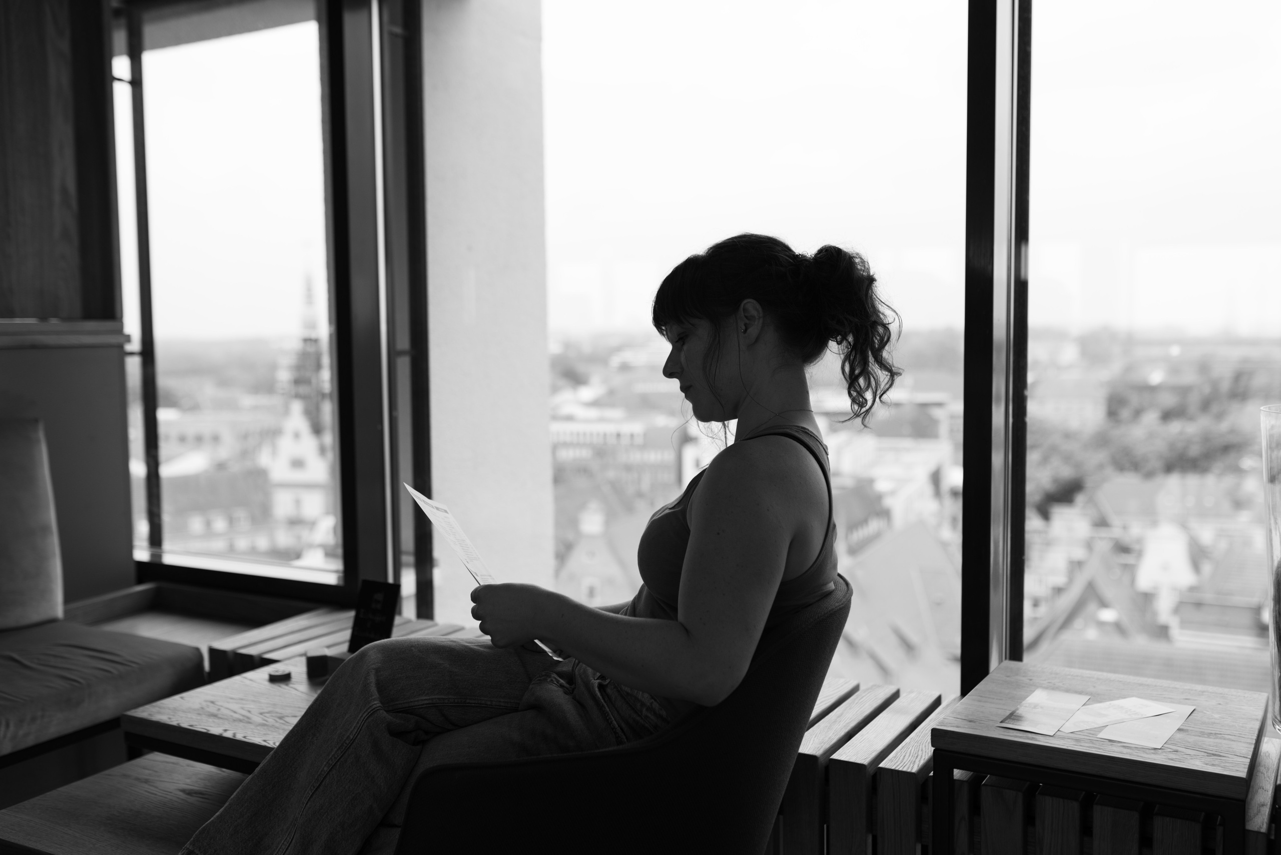 Fotoshooting in Münster City. Schwarz-weiß Fotografie in Münster. Fotografin Viktoria Roschen