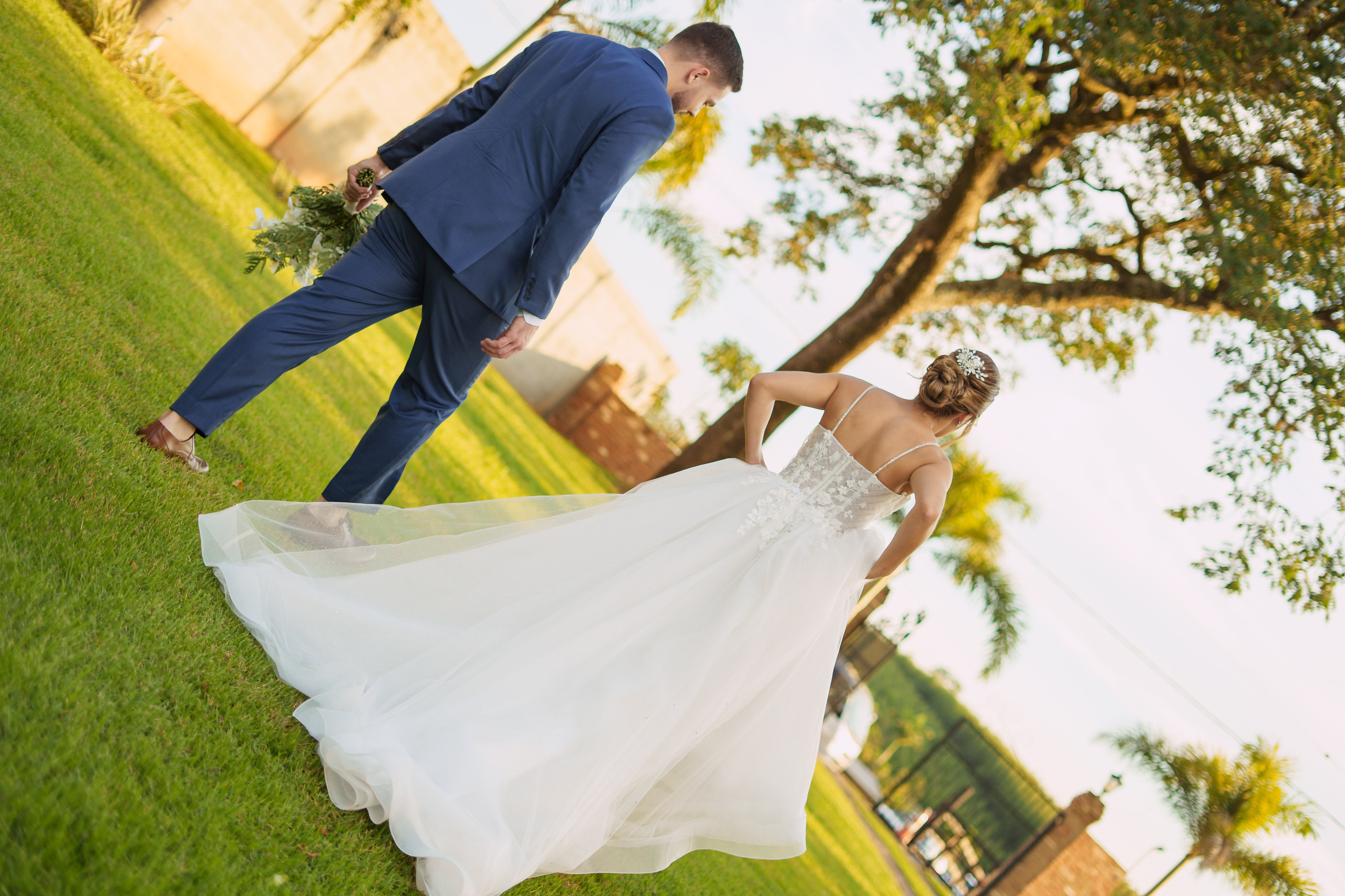 História de Aline & Gabriel. O Casal Dos Noivos