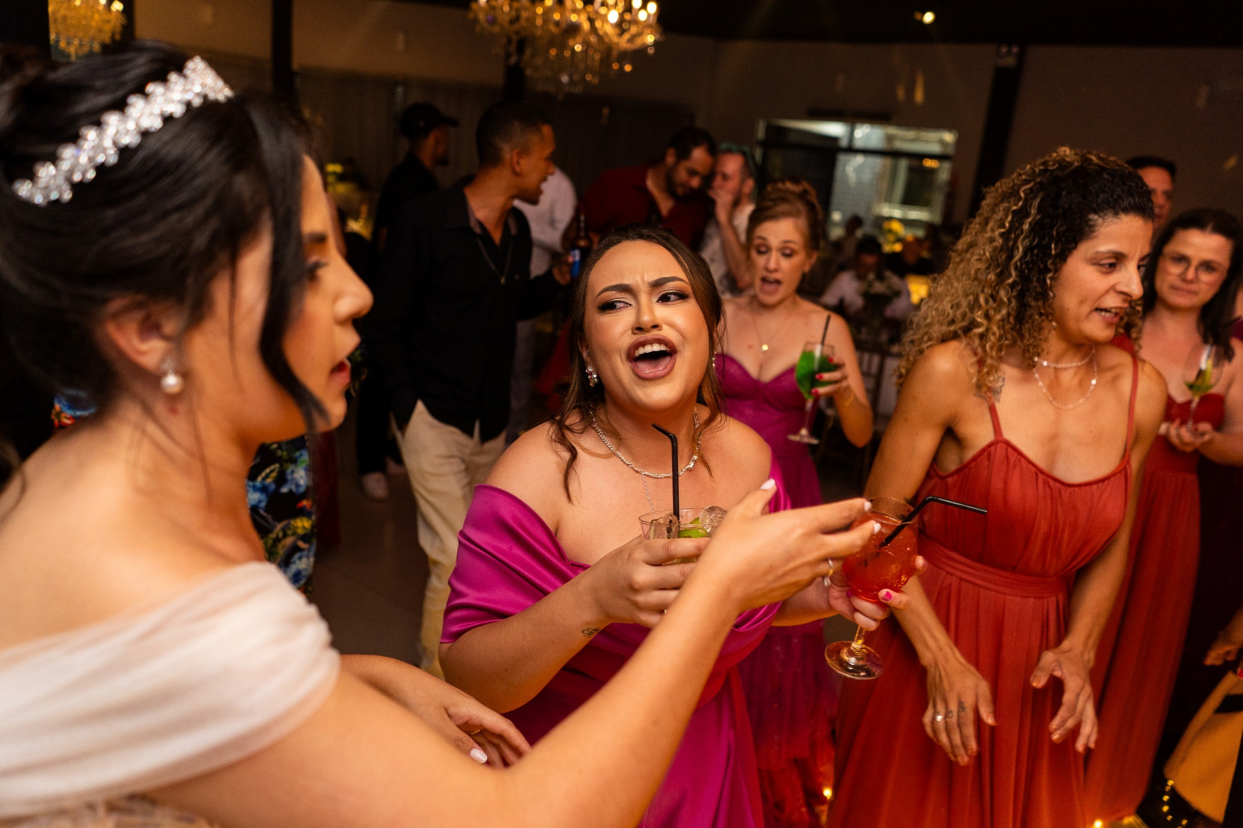 Casamento Aliriane e Willian — Novo Horizonte. Fotógrafo de casamento e Filmmaker de casamento