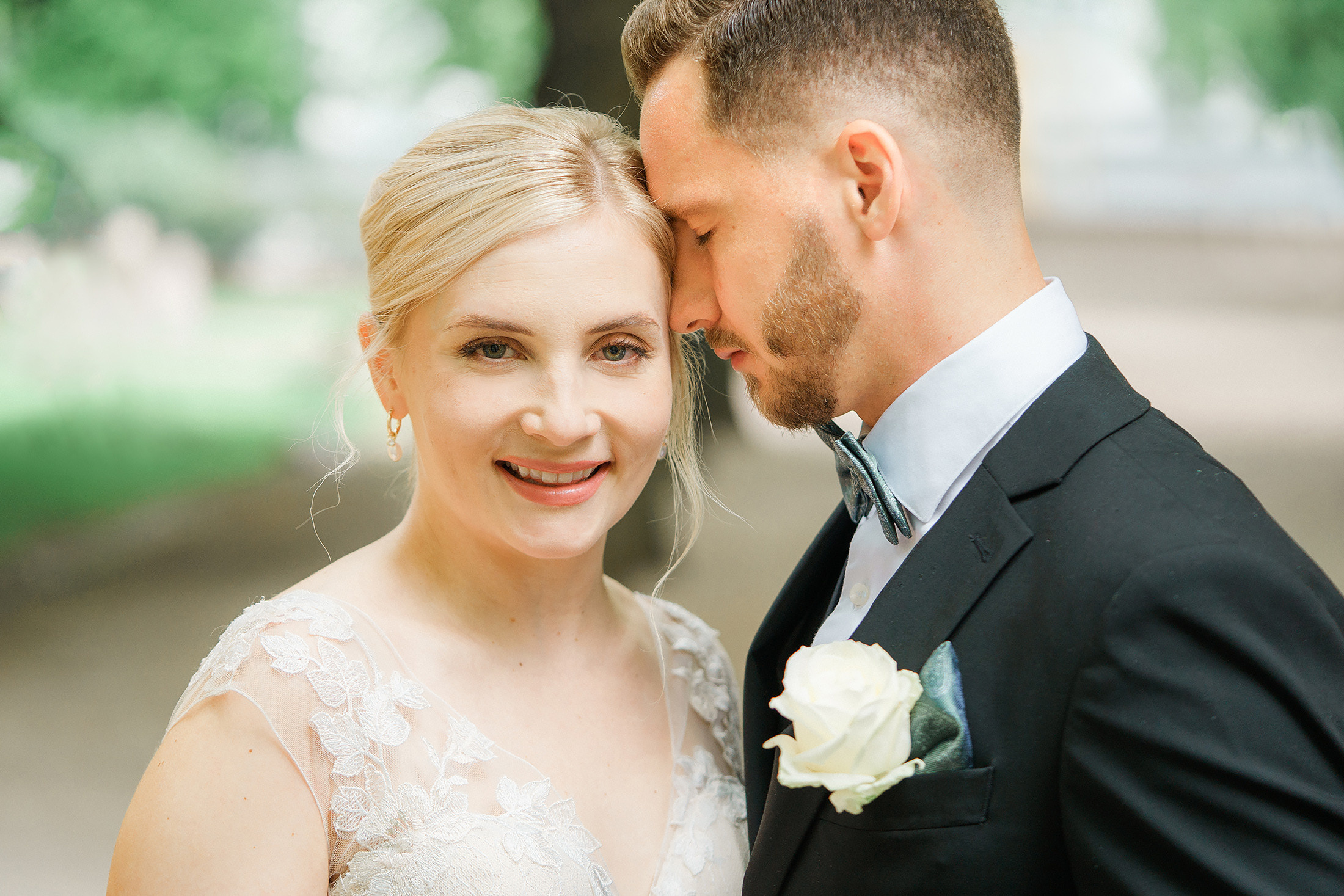 Hääkuvaus Klaus K, Rake-sali ja Helsingin vanha kirkko