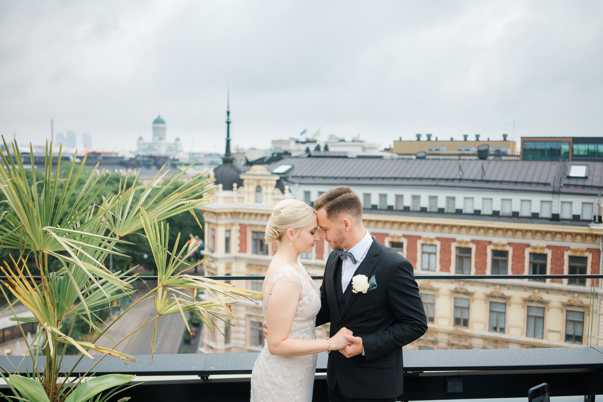 Hääkuvaus Klaus K, Rake-sali ja Helsingin vanha kirkko