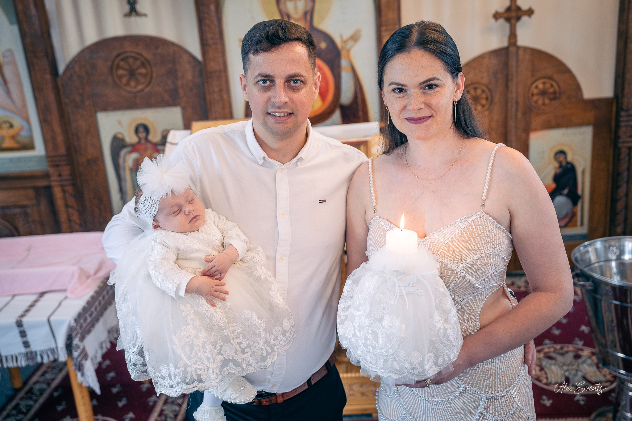 Botez autentic romanesc fotografiat la biserica din Agerbæk Danemarca. AlexEvents Fotograf / Videograf de evenimente Danemarca DK Horsens, Arhus, Odense, Vejle.Nunta, botez, foto-studio