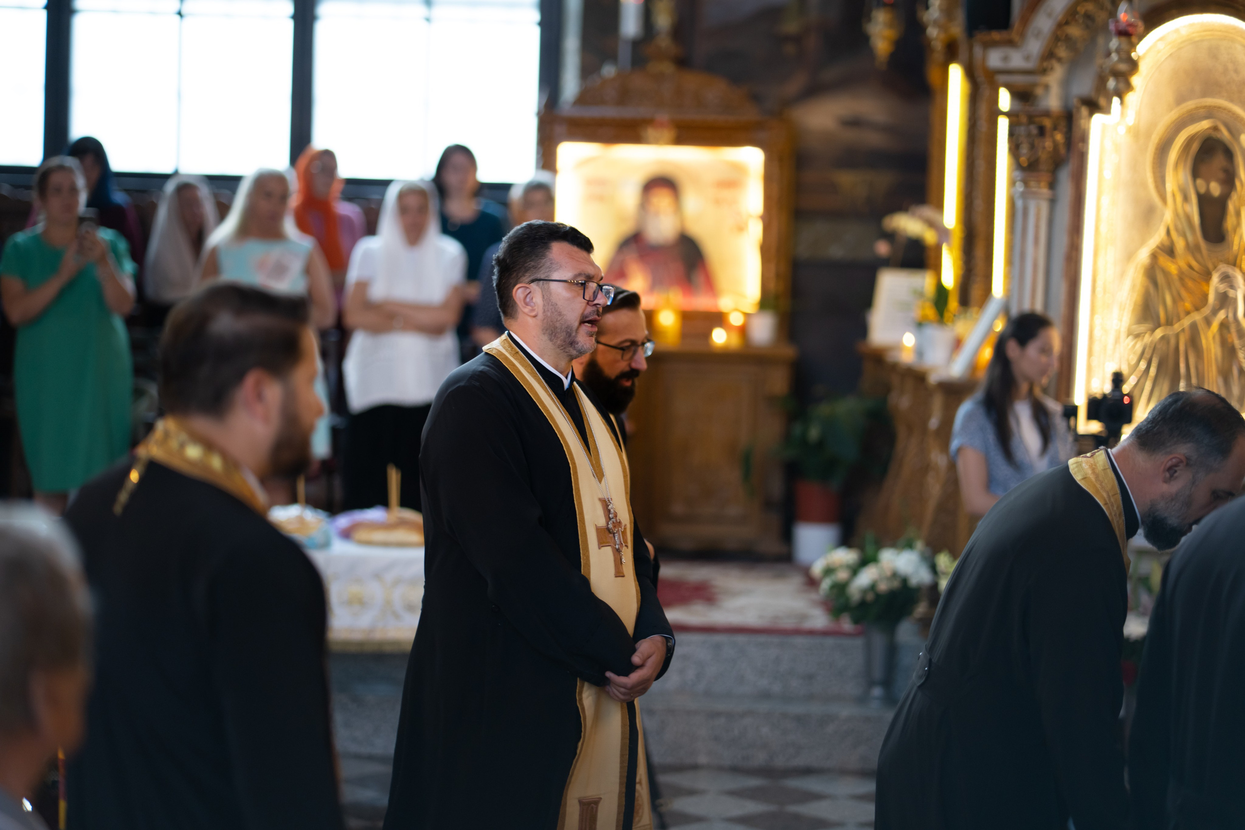 Hram Biserica Sfânta Vineri din Ploiești. Mihai Alexandra Events