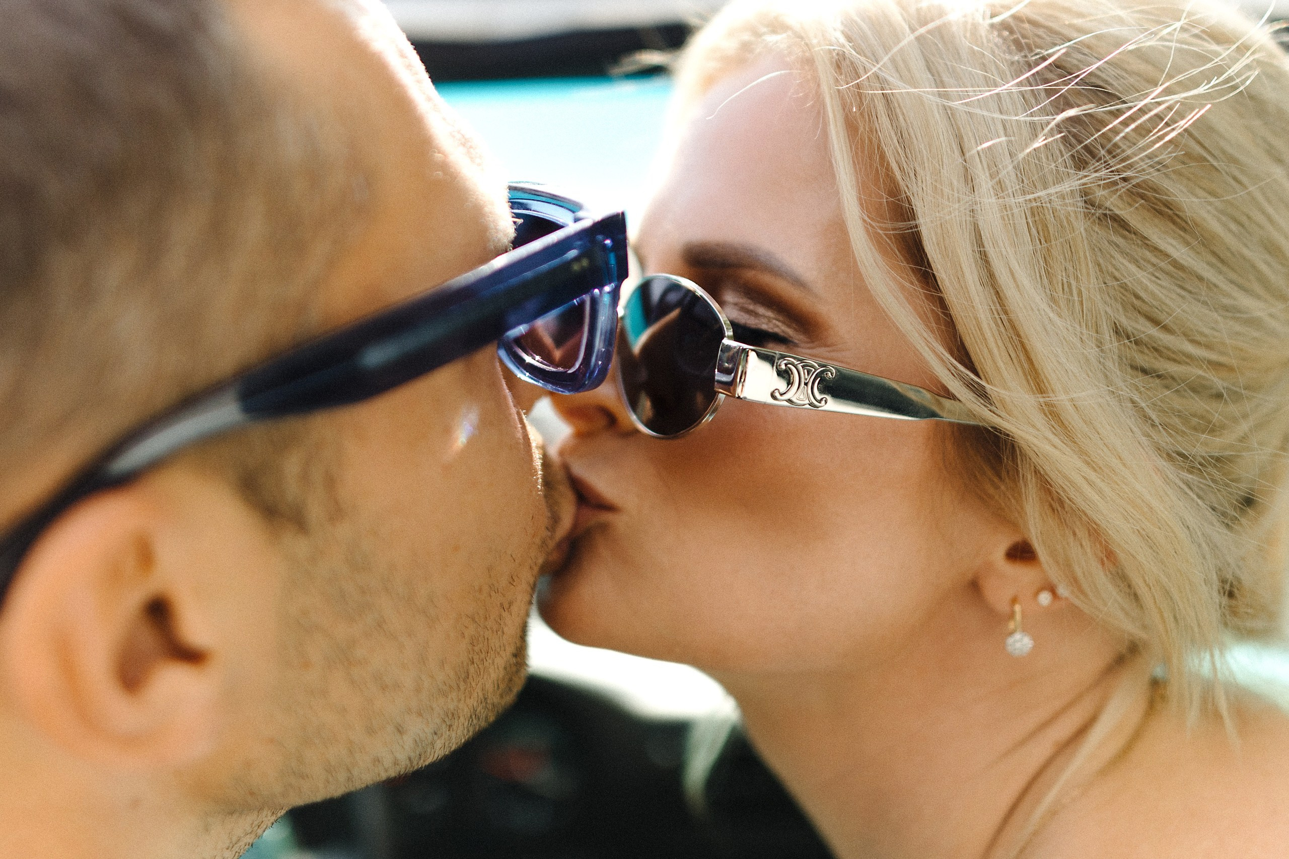 Юбилей свадьбы — 10 лет вместе, Porsche, страсть и стильная фотосессия в Риге. Евгений Тимофеев | Свадебный и контент-фотограф и видеограф в Риге