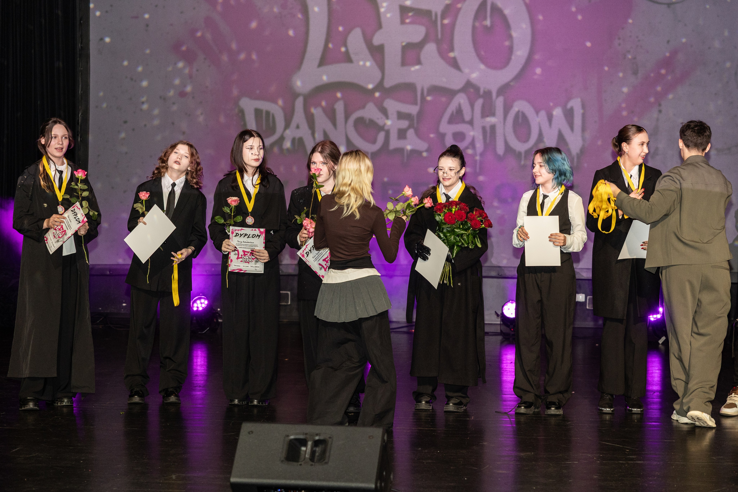 LEO DANCE SHOW WINTER 2025. Семейный и детский фотограф в Варшаве Мила Бобровская