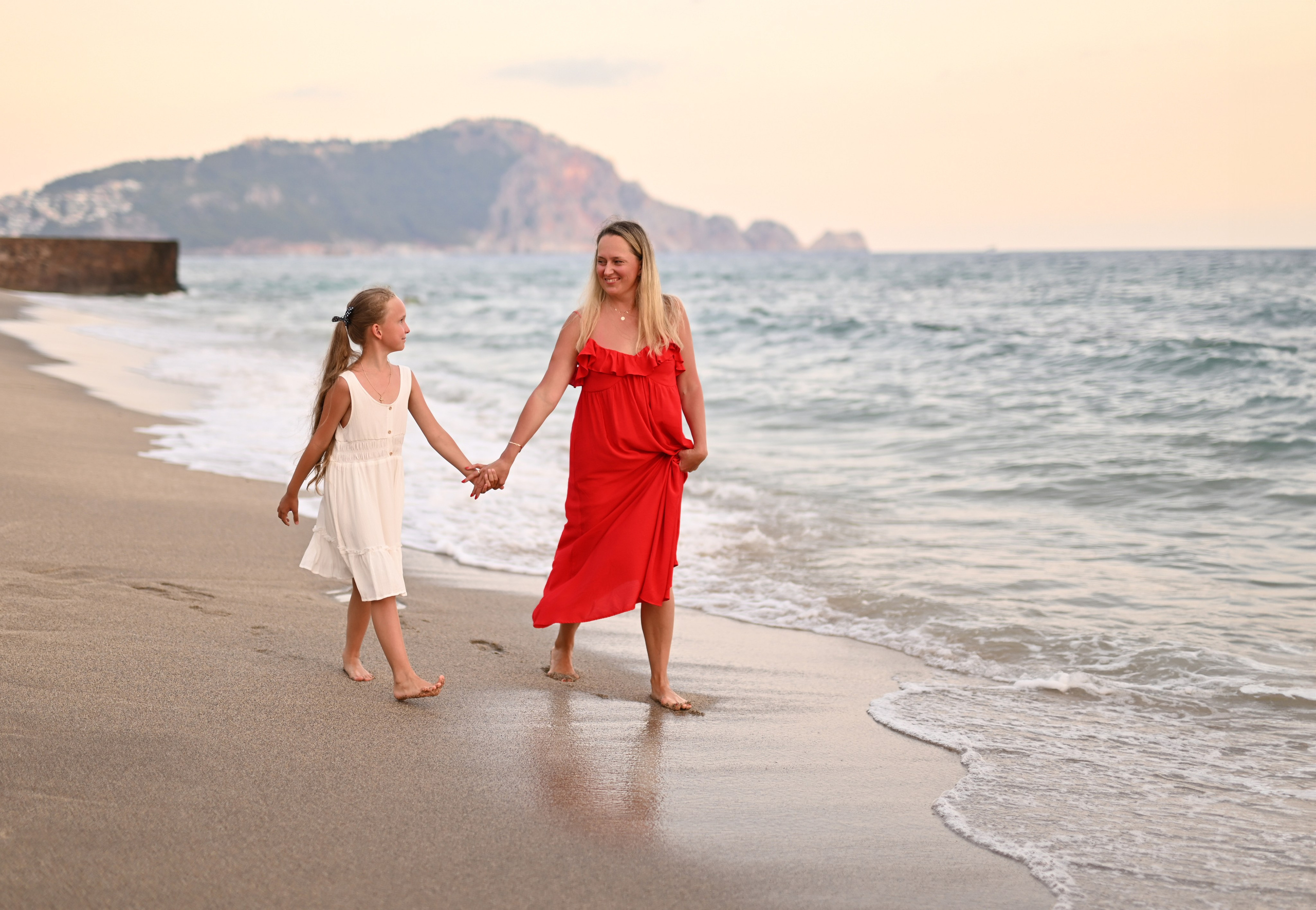 Семейная съемка на пляже Клеопатра. Фотограф в Алании (Аланье), Сиде, Манавгате. Турция