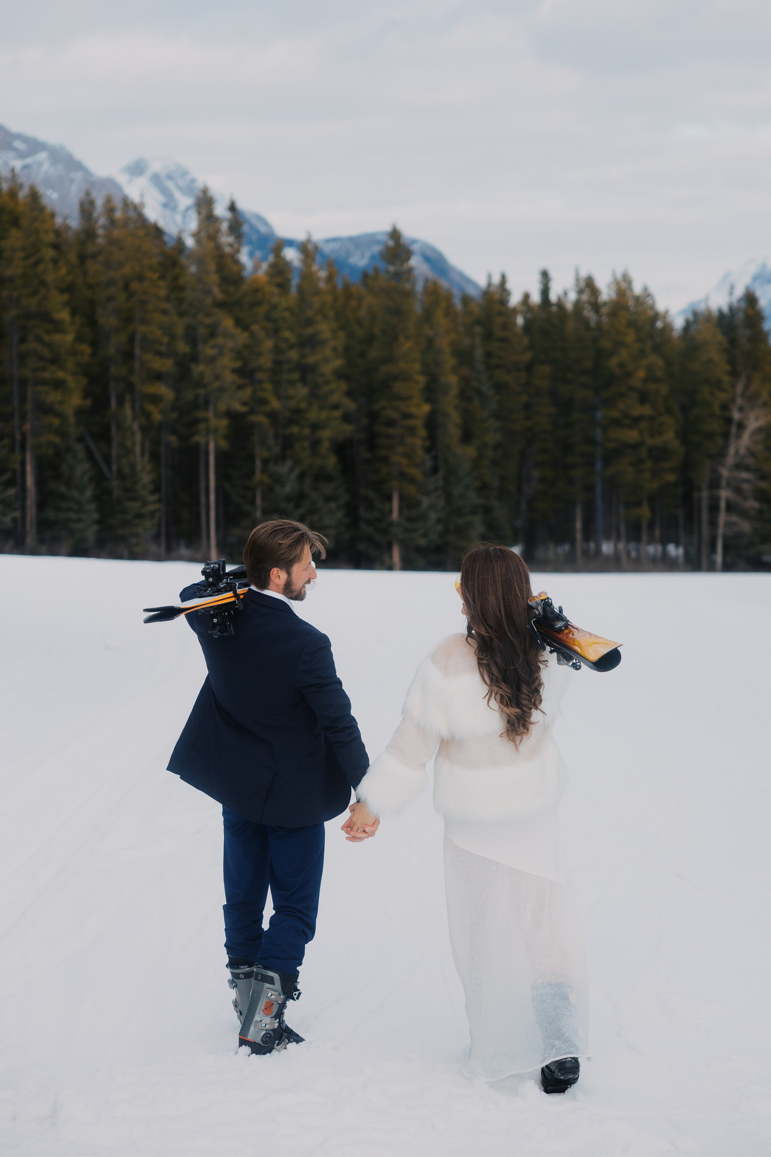 Ski engagement session. Home