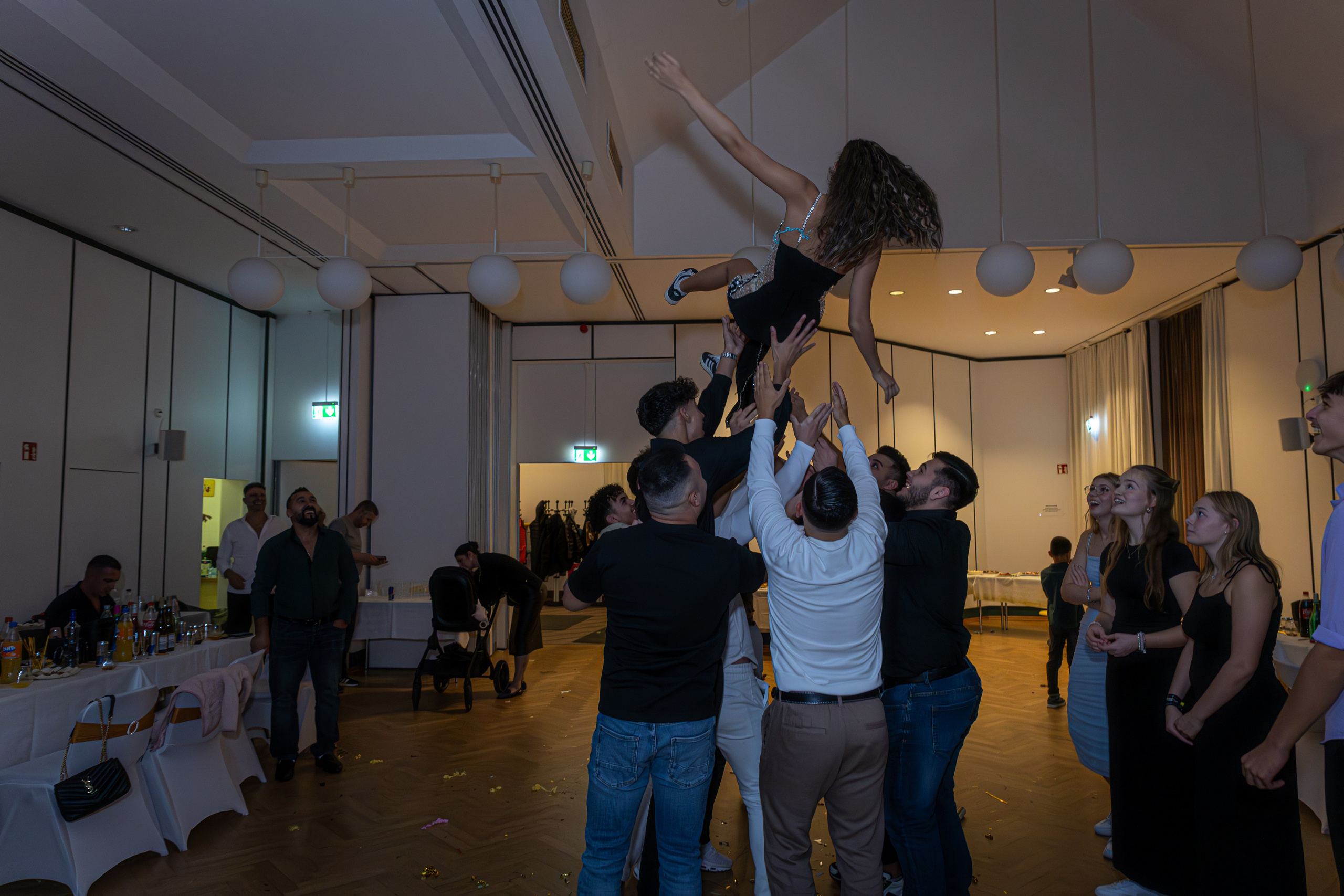 Denisa 18 Ani Majorat