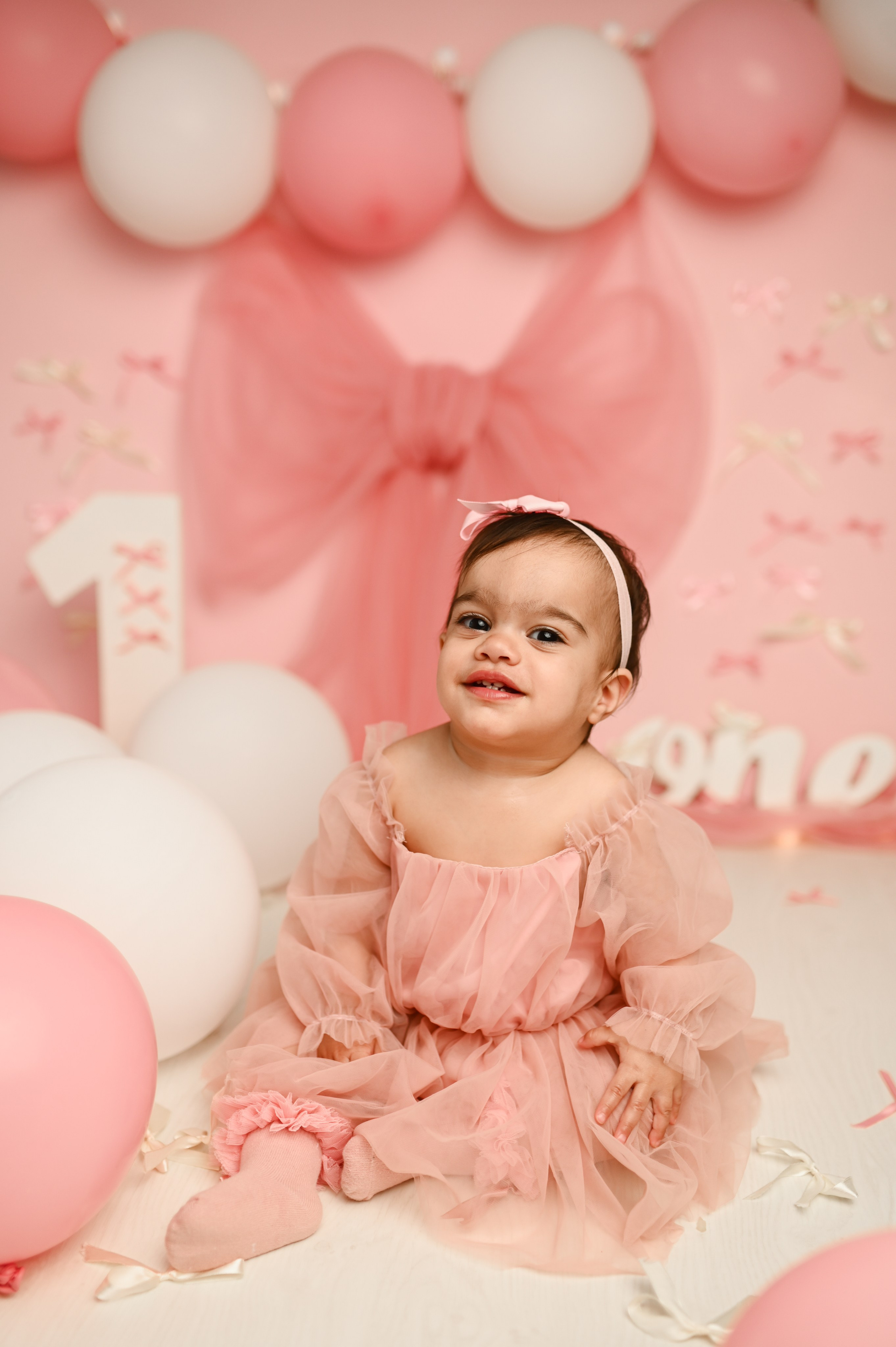 Cake Smash Photoshoot. WELCOME