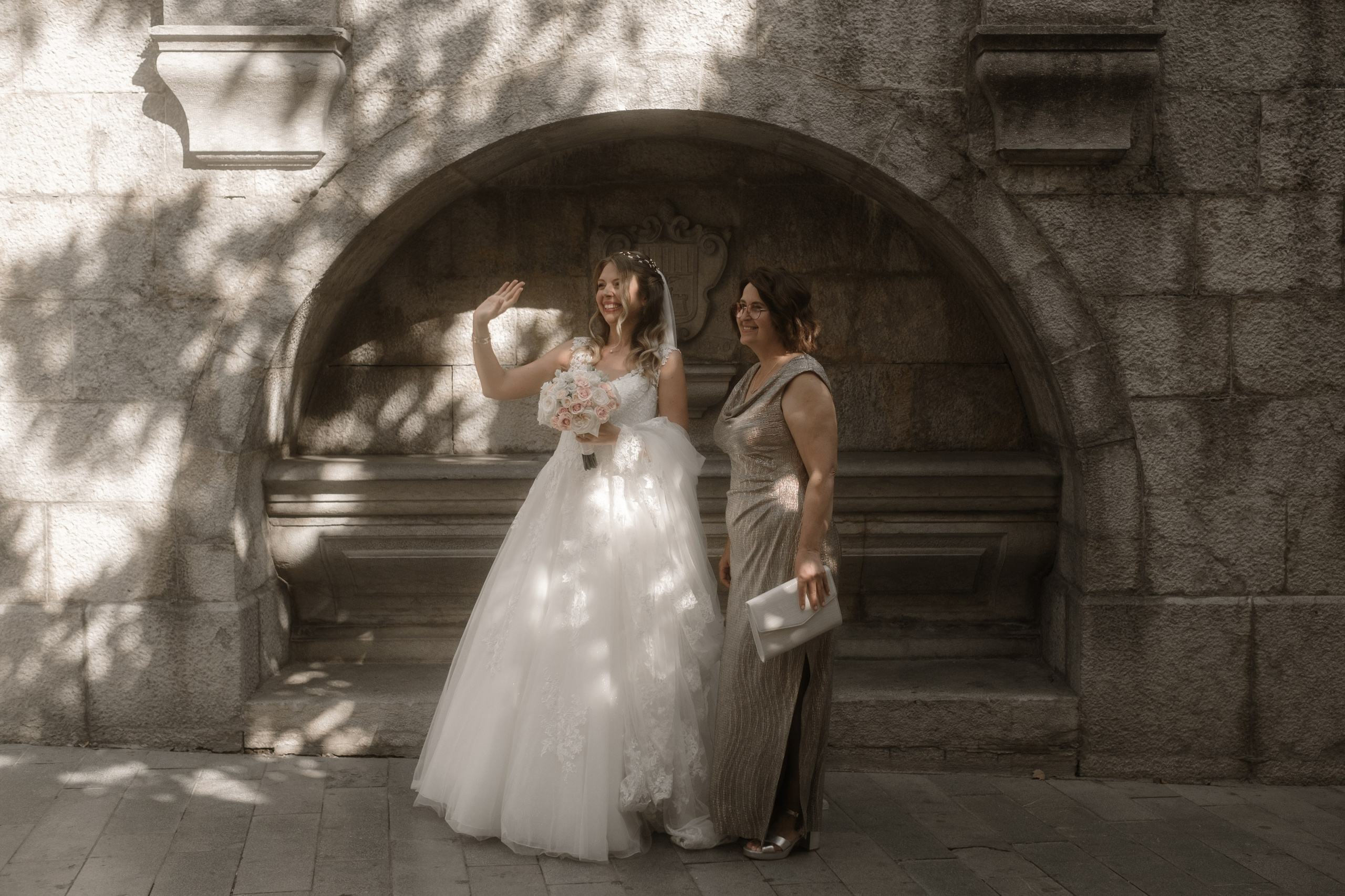 Svetlana & Alman. Monestir Sant Salvi. Paola fotógrafo / videografo de bodas en Barcelona