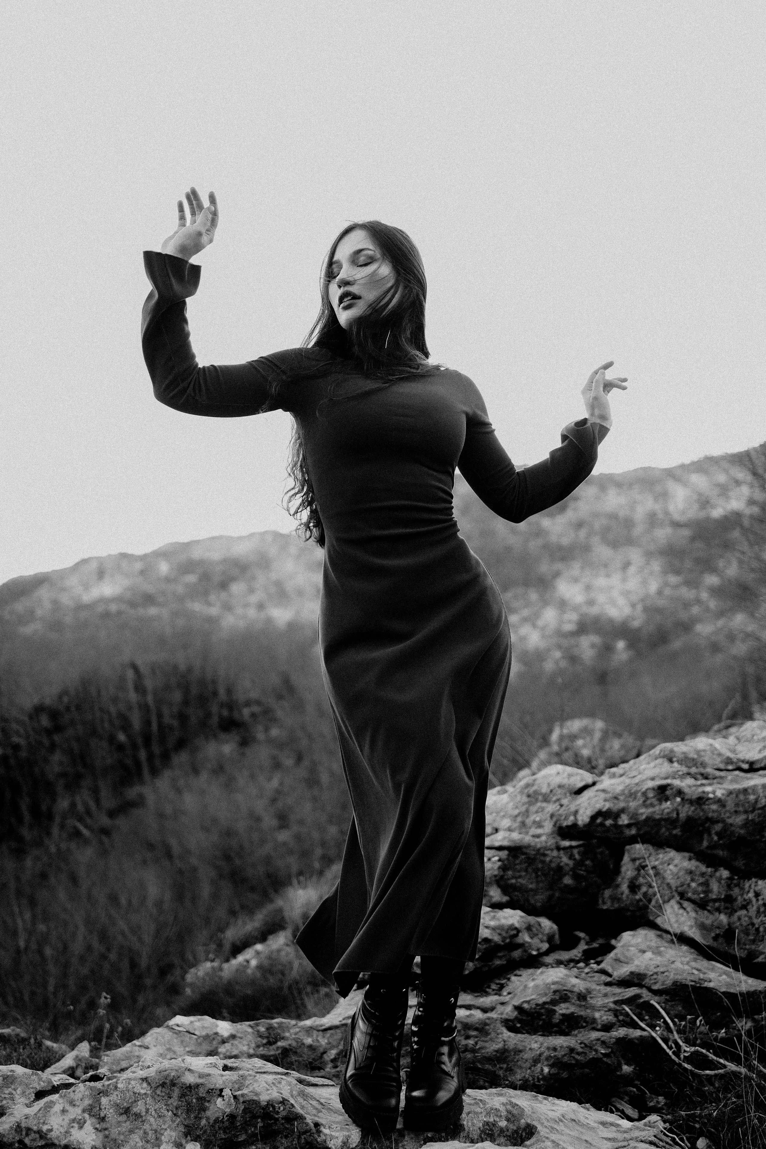 Inhaling the air of the mountains. Creative photographer in Madrid Anna Dvorianskaia