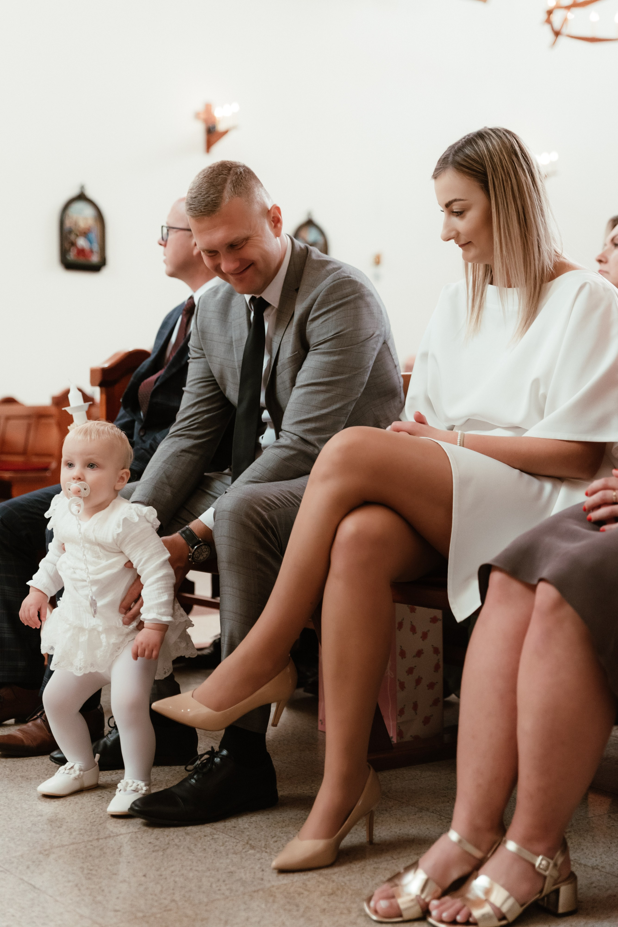 Chrzest Pola. Eugene Save – Fotograf Ślubny i Rodzinny | Warszawa i Cała Polska