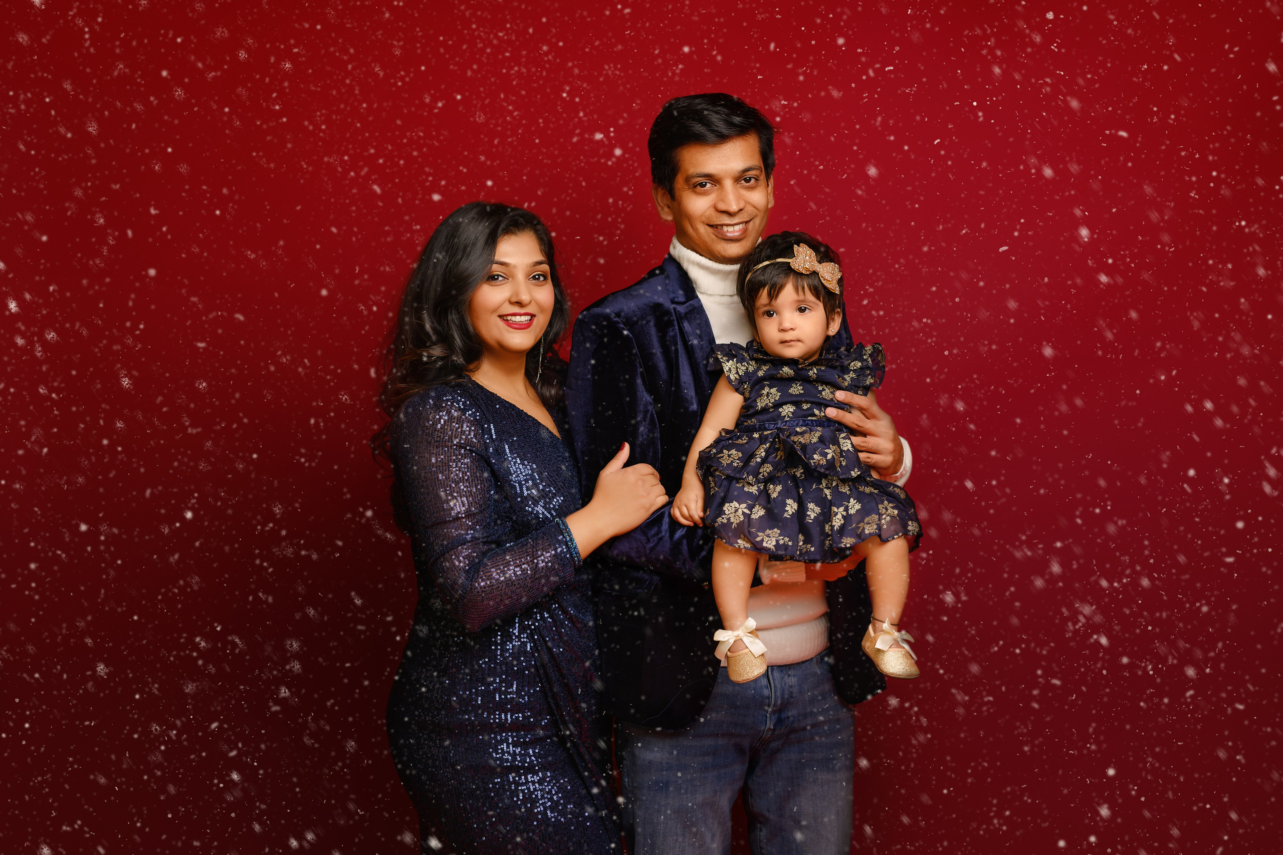 Priyanka and her family. Wedding & family photography in Seattle area. Helen Michelle photographer