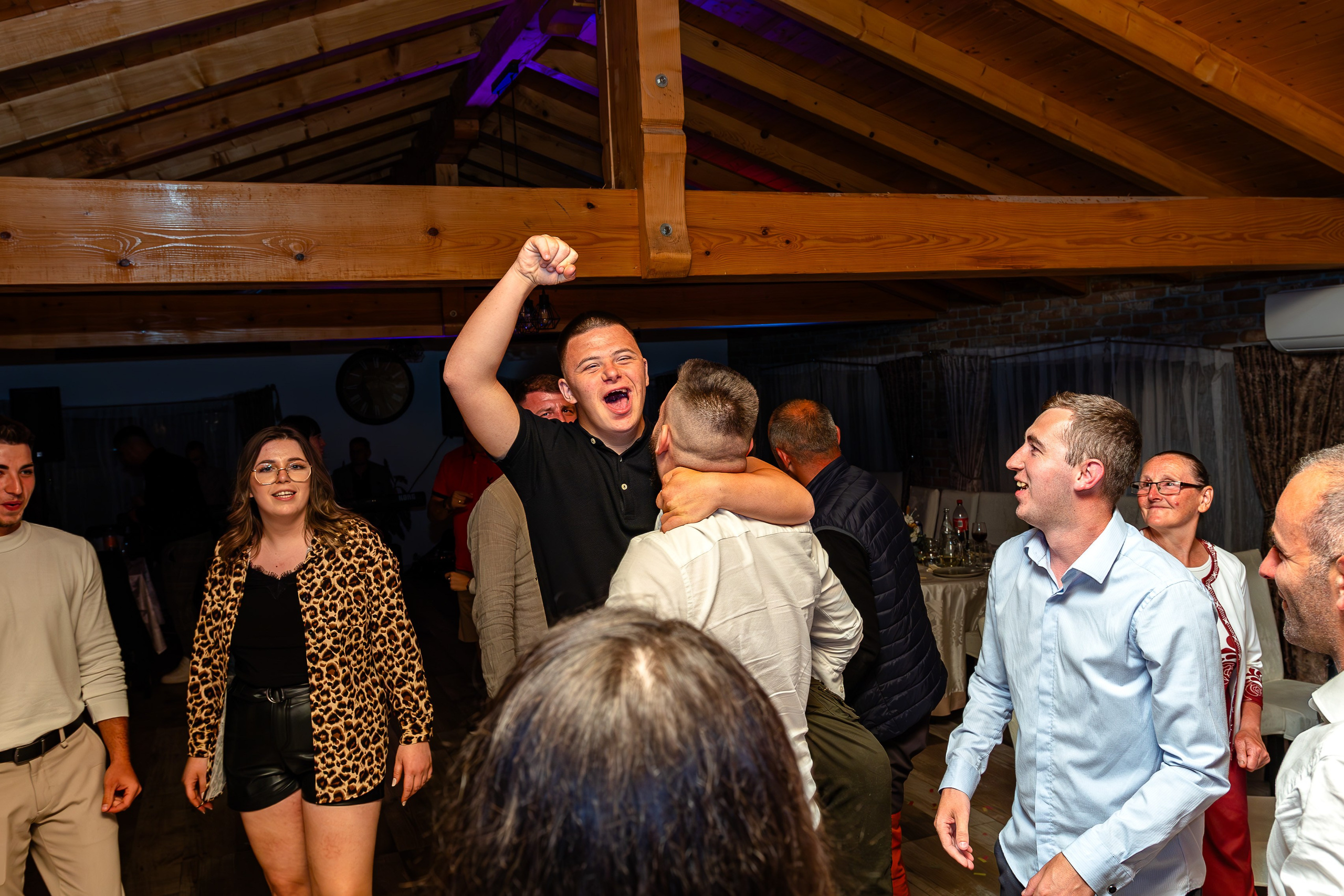 Majorat Ion. Ionut Brehuescu — Fotograf