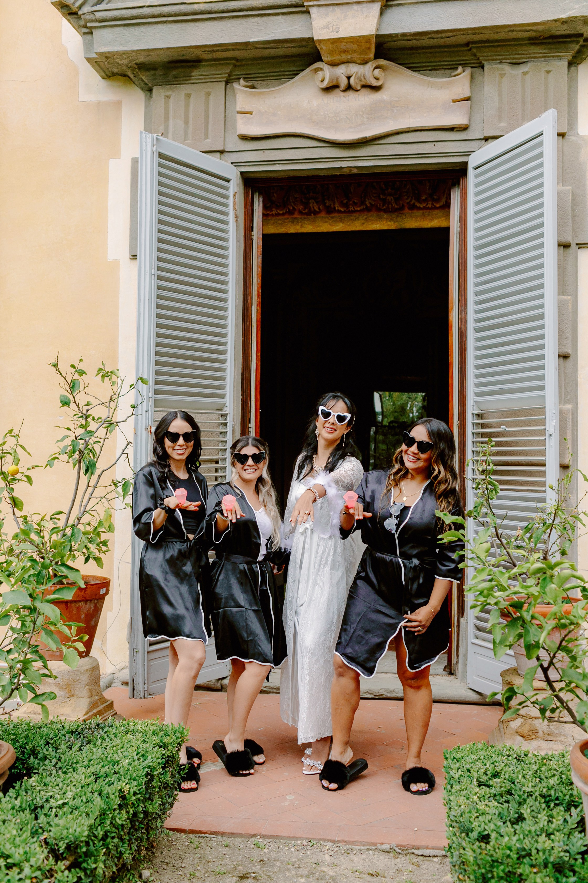 Tuscany Castello di Montegufoni wedding. Iurkovski PHOTOGRAPHY in Europe. Luxury destination weddings and events