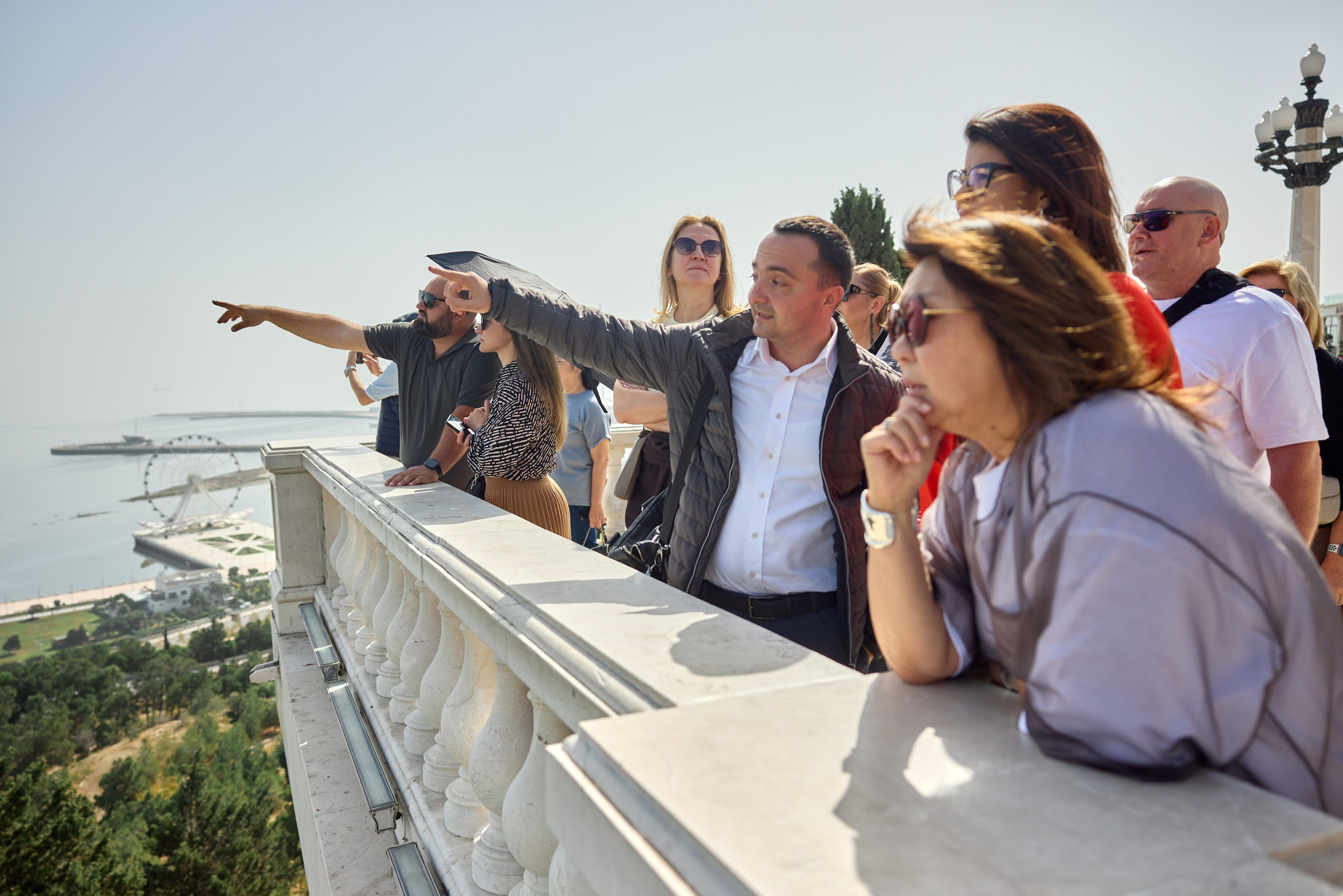 Экскурсия по Баку. День 2. Photographer in Baku Kamran Enceladus