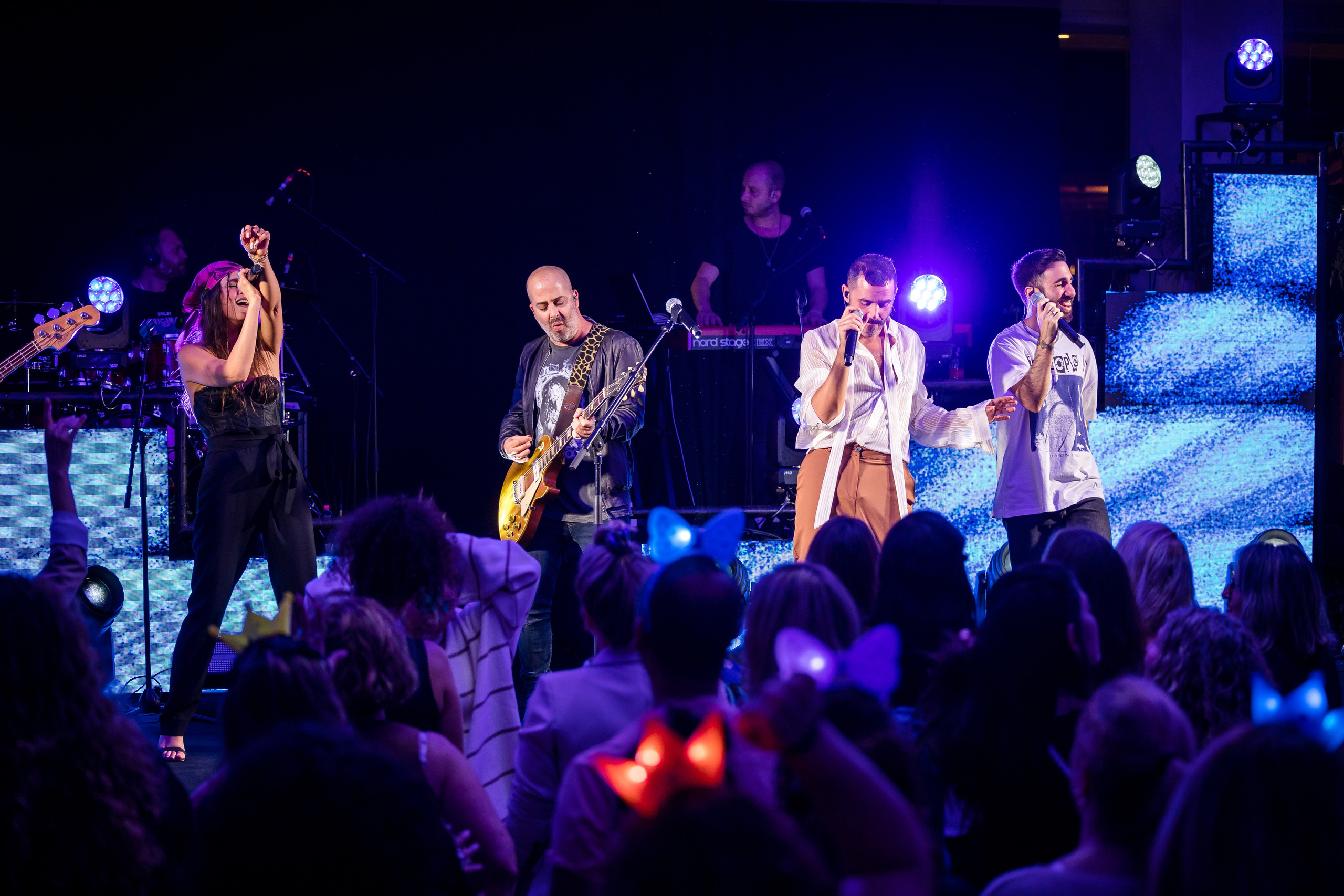 Pfizer. AMIR BUCHNIK PHOTOGRAPHER