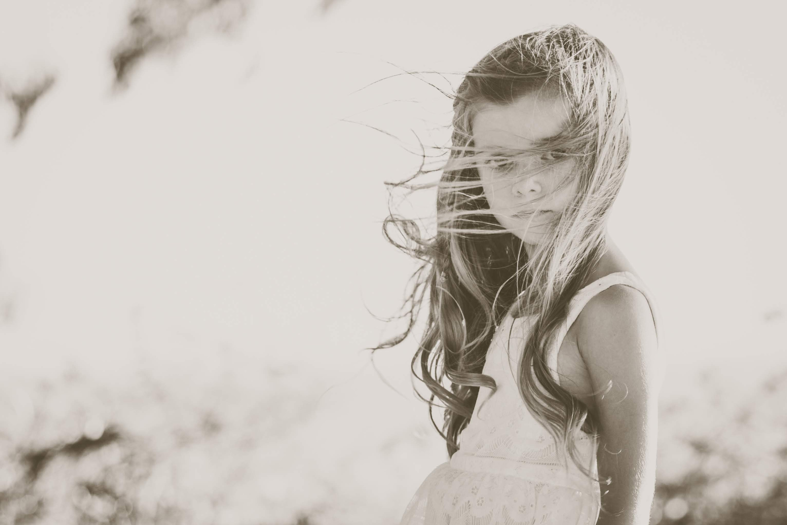 Little bridesmaids. AMIR BUCHNIK PHOTOGRAPHER