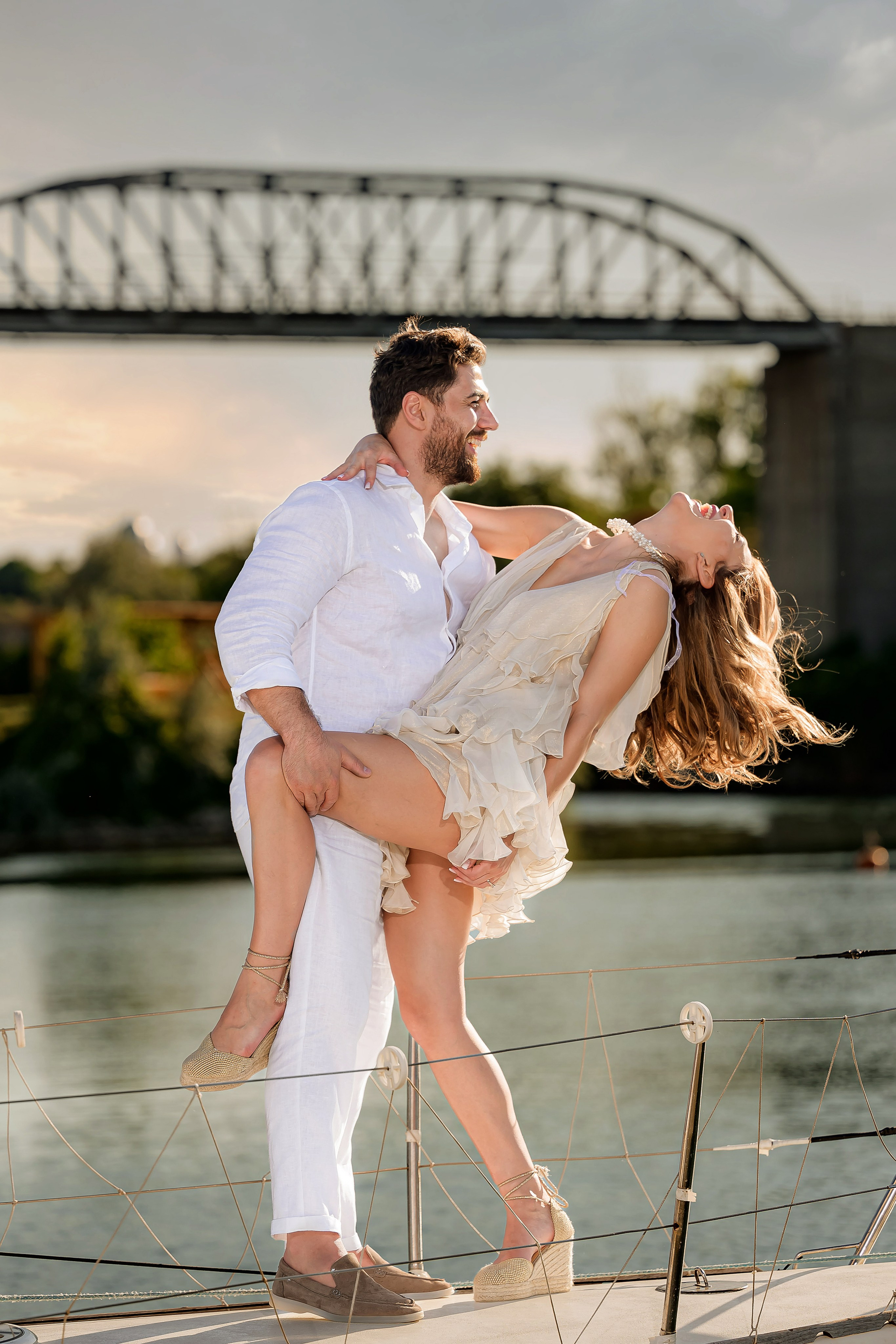 Raluca & Adi - Cununie civila pe apa. Vladimir Constantinescu - Fotograf de nunta Constanta