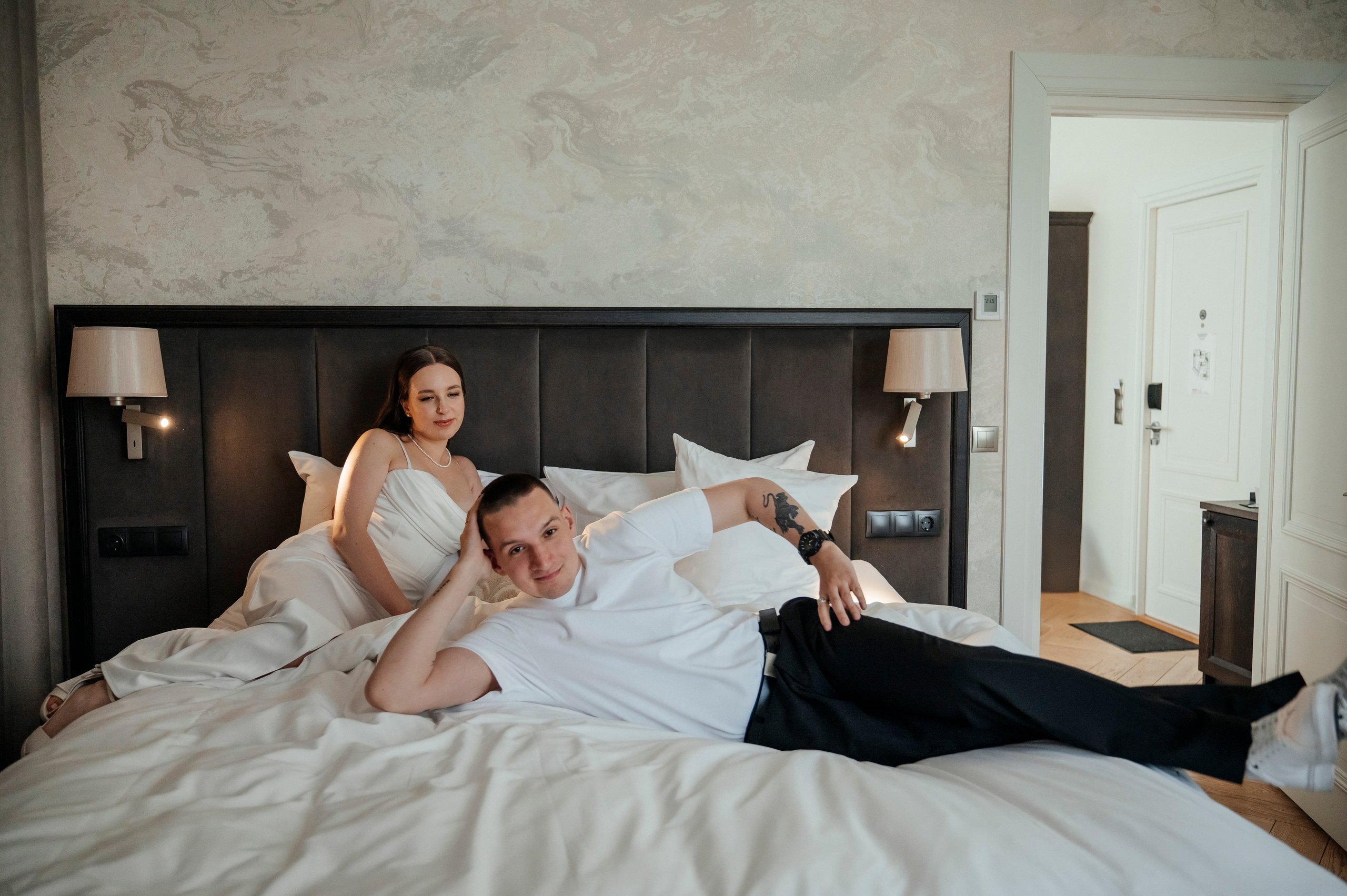 At the Old Hotel. Photographer Tallinn — Wedding | Family | Love Story