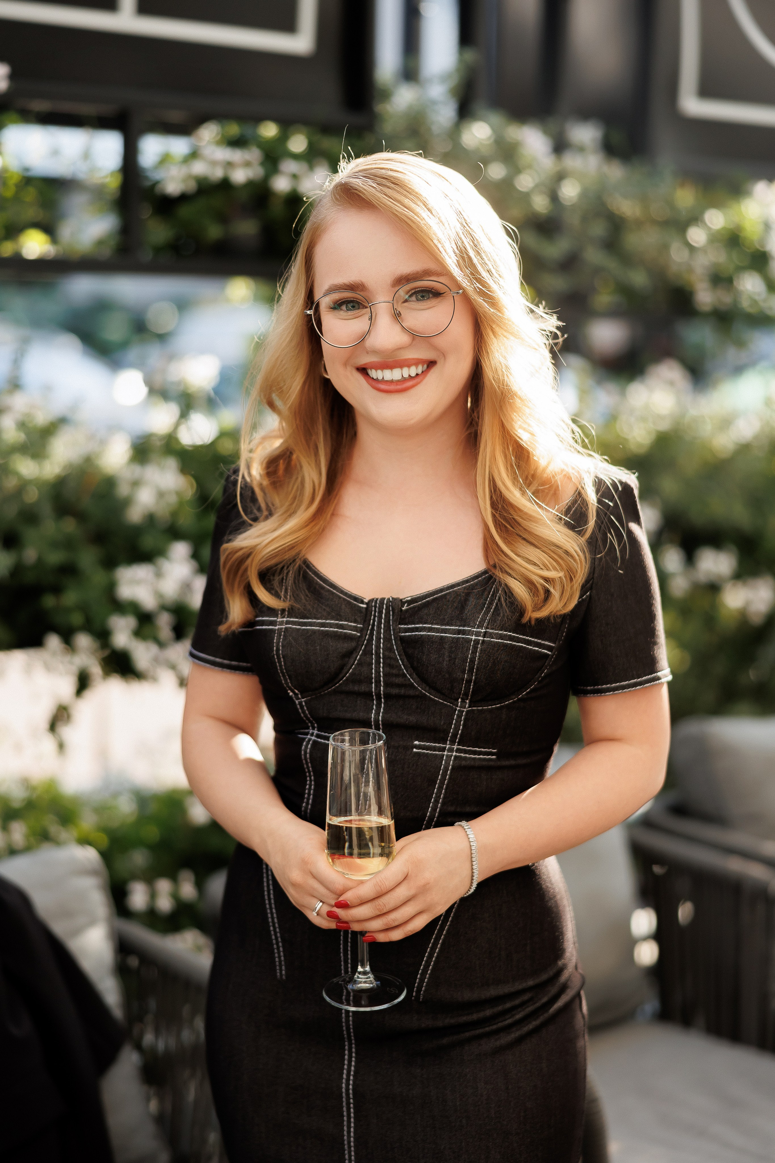 Serghei & Erica — Queen Residence. Servicii Foto și Video 067188353