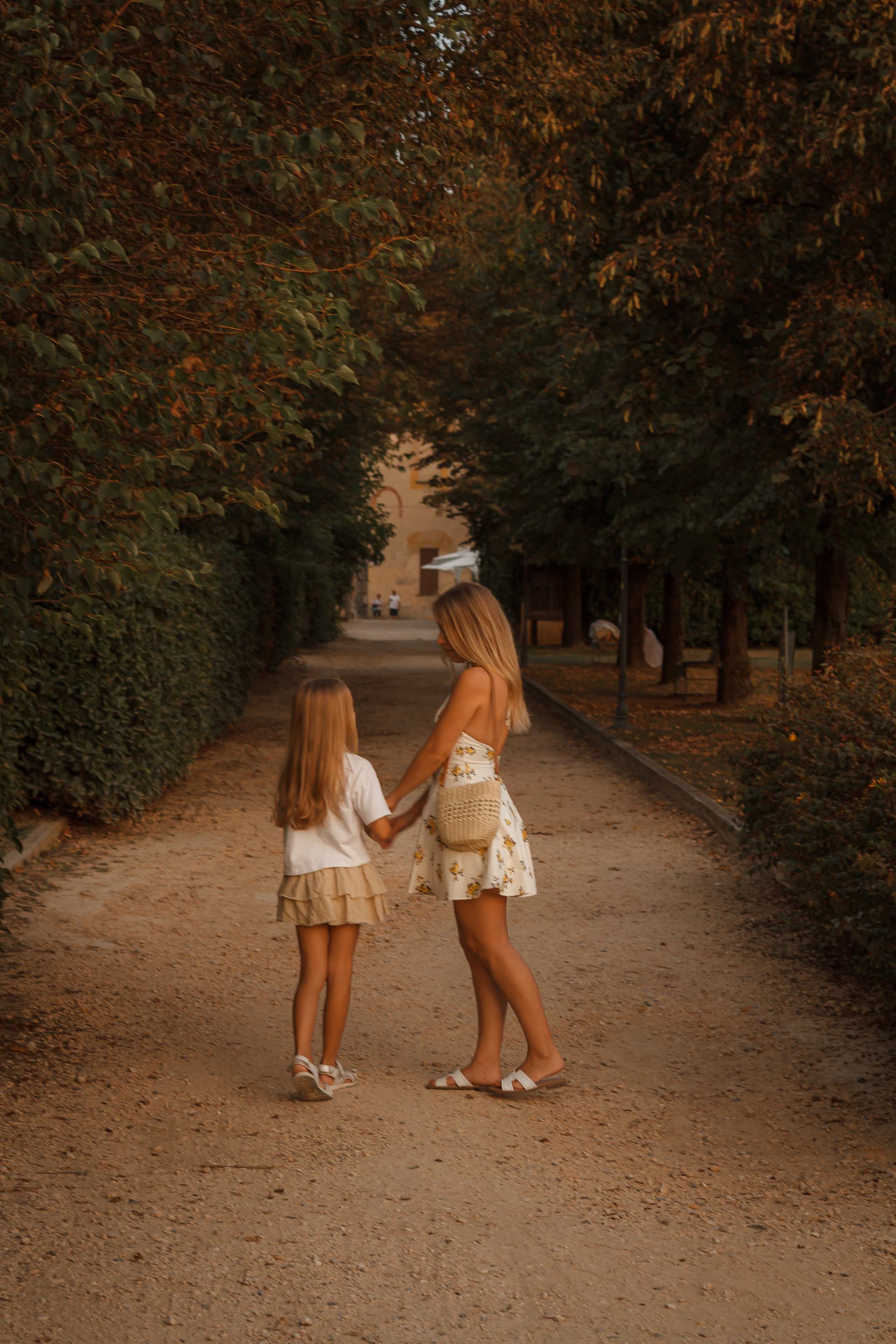 Famiglie. Fotografa a Legnano e Novara — famiglie, coppie, ritratti, Love Story, passeggiate fotografiche e servizi a Milano per turisti