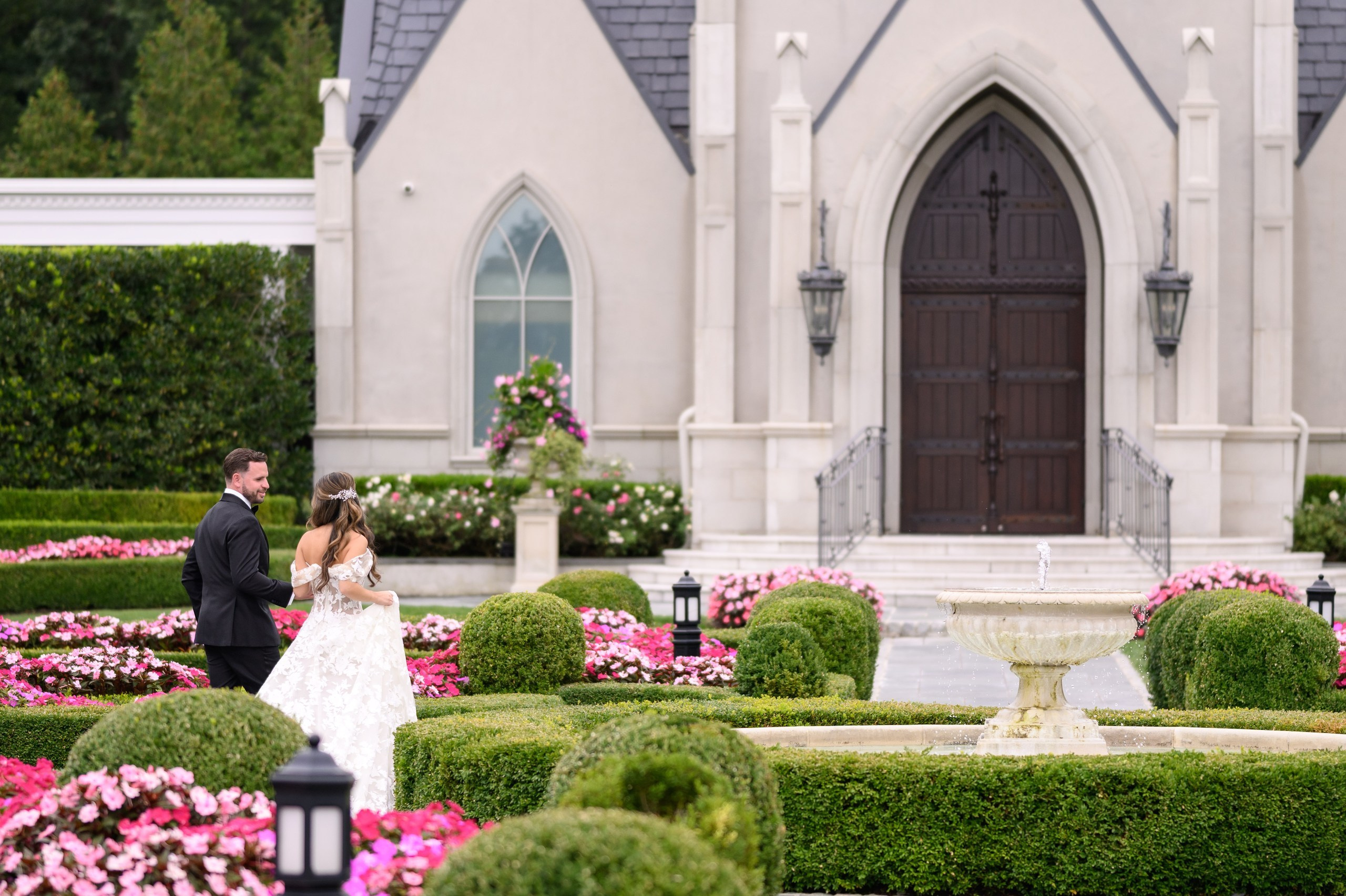 Arianeh & Michael, Park Chateau. Wedding Photo & Video