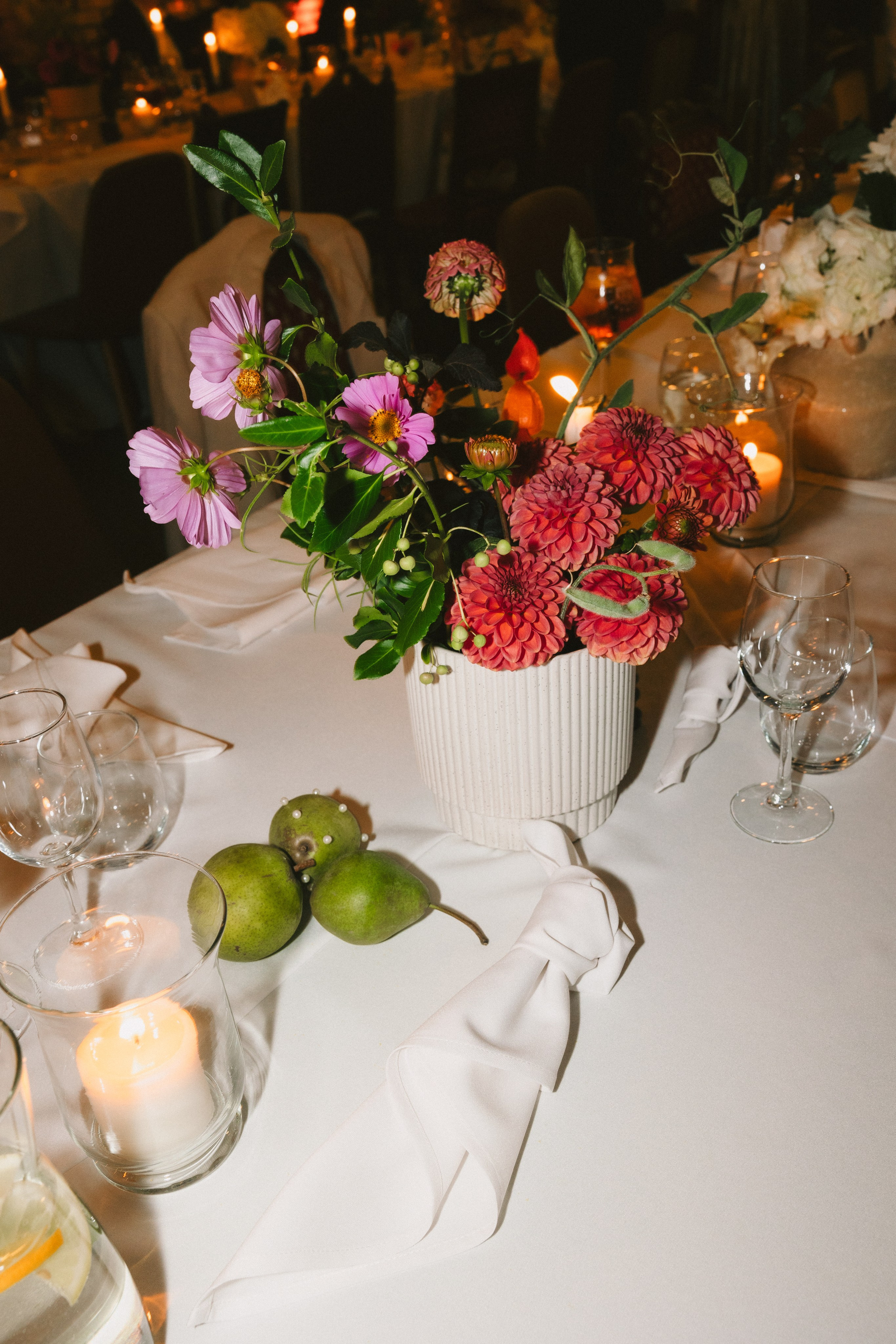 Miglė ir Mindaugas | 2024 | MIESTO VESTUVĖS. Vestuvių ir šeimų fotografė Lena Bondarenko / belove photo