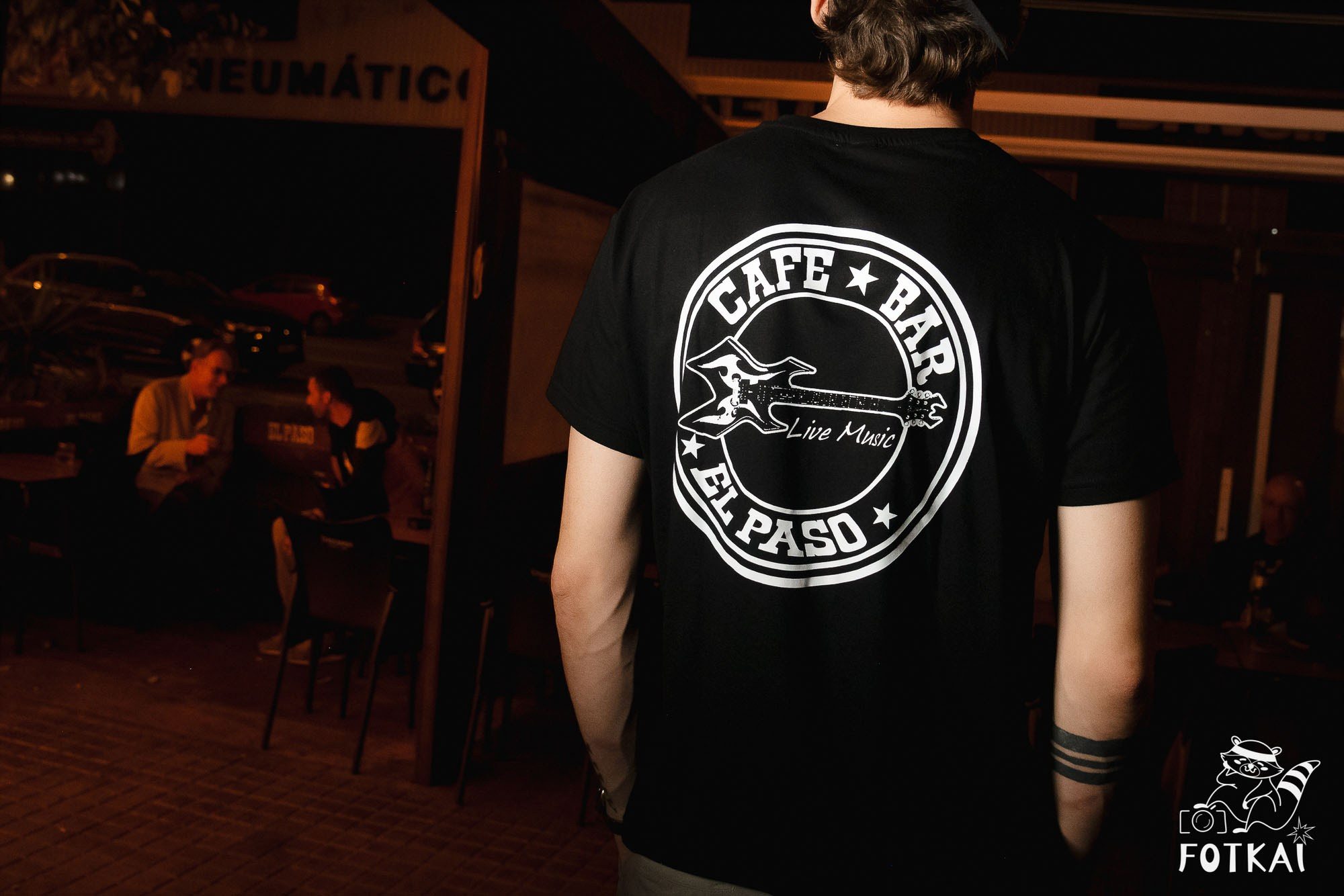 Get Back en El Paso Bar – Noche de Rock en Vivo | Reportaje Fotográfico Oktoberfest | FOTKAI