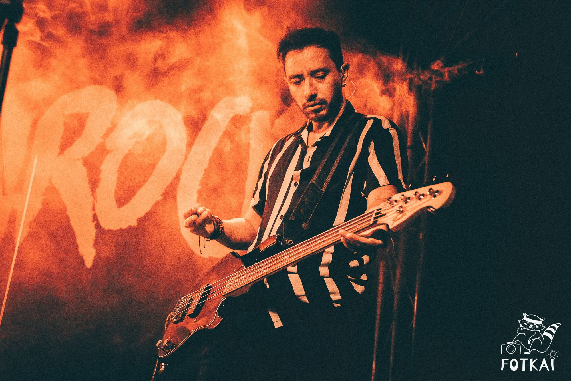 DENISDENIS — reportaje fotográfico del concierto en la Sala Marearock (Alicante) | FOTKAI