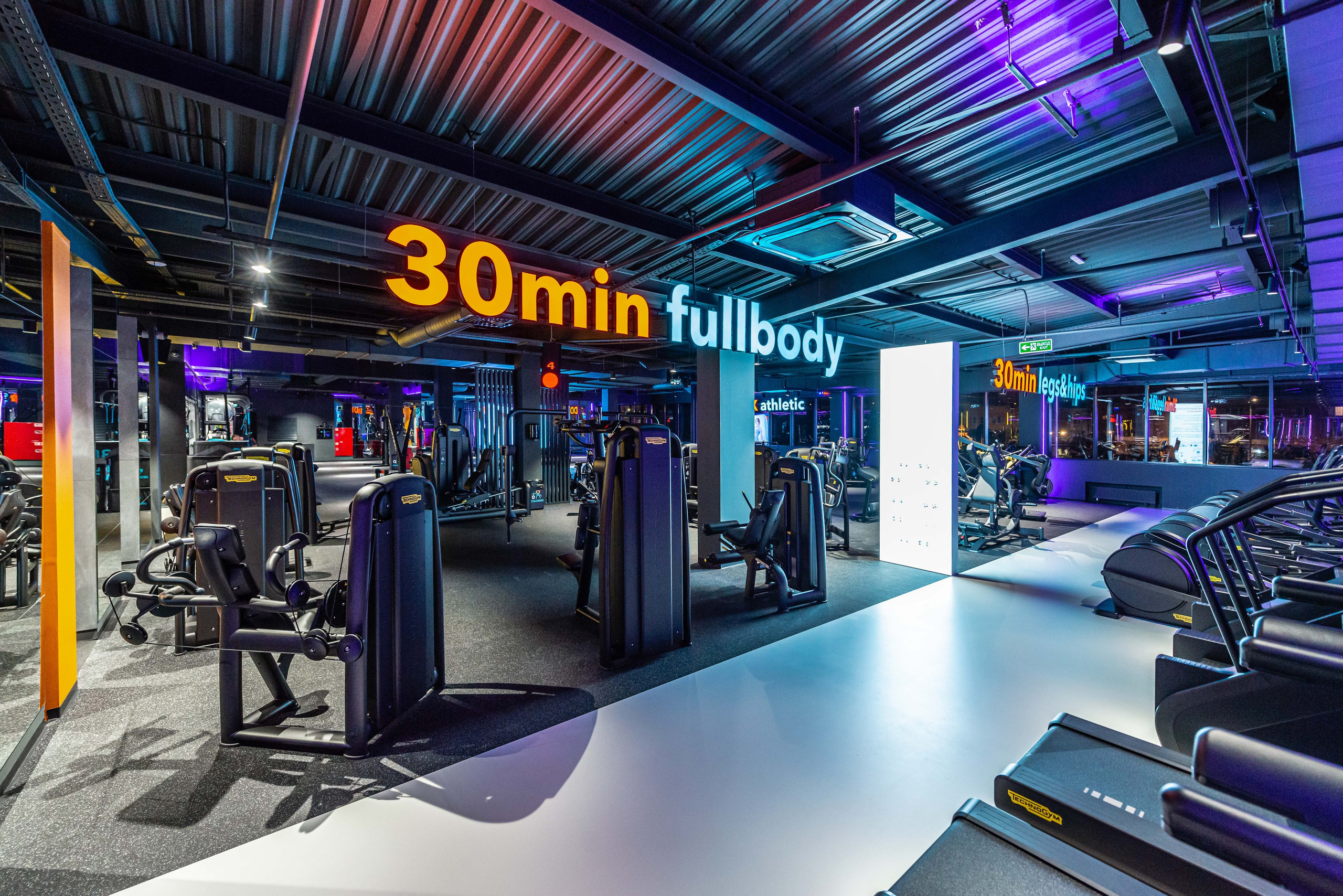 Фитнес-клуб DDX Fitness в Некрасовке. ФОТОГРАФ МЕКСИКА КИНТАНА-РОО