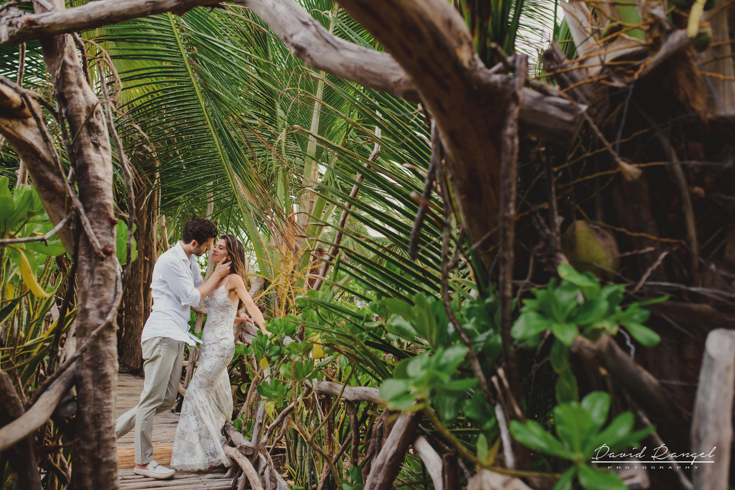 Classic Weddings. Destination wedding photographer based in Cancun and Riviera Maya with service worldwide